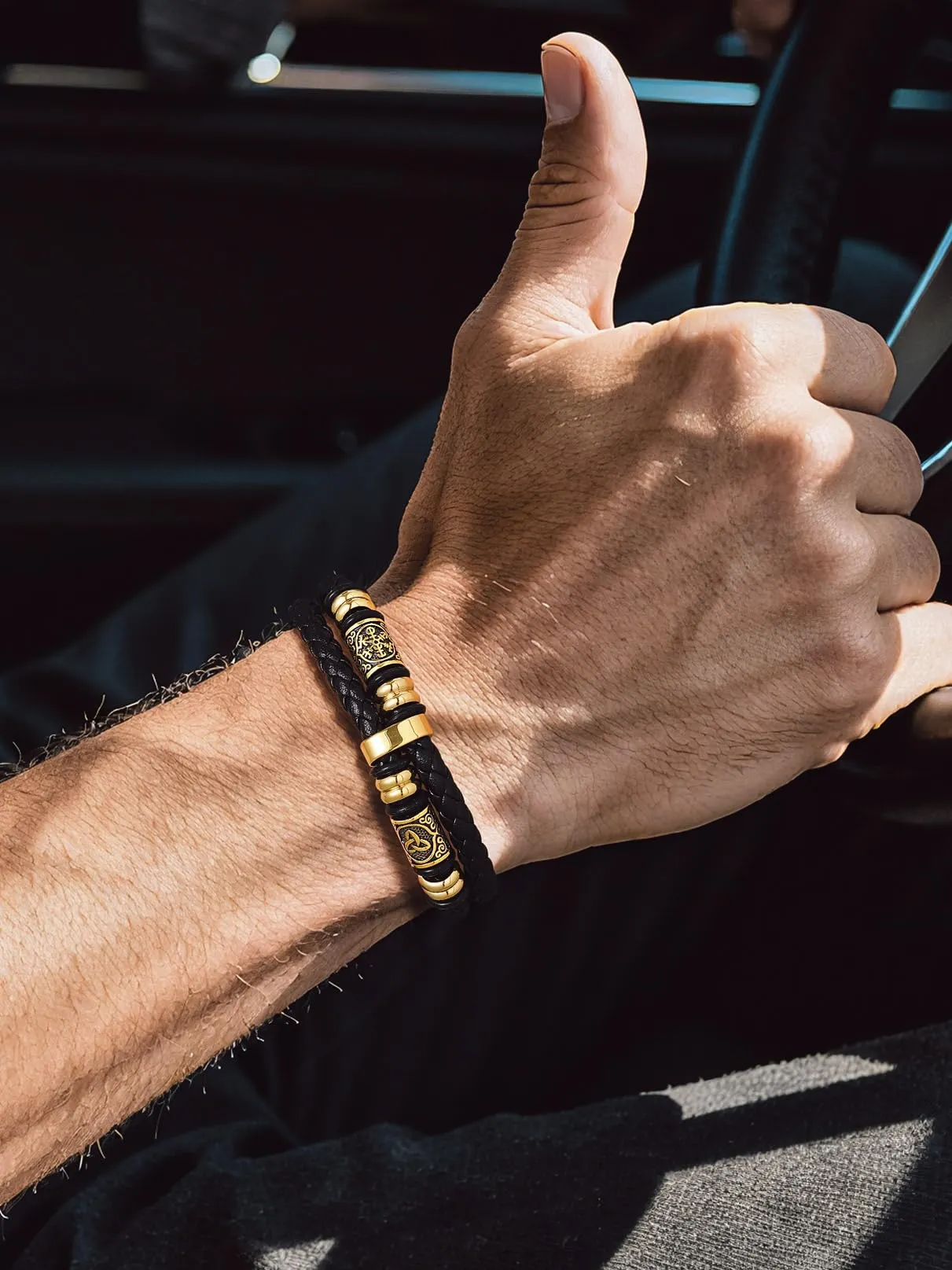 Bandmax Bracciale Uomo in Pelle con Bussola Vichingo e Triquetra Celtica, Oro, 19 cm - immagine 3