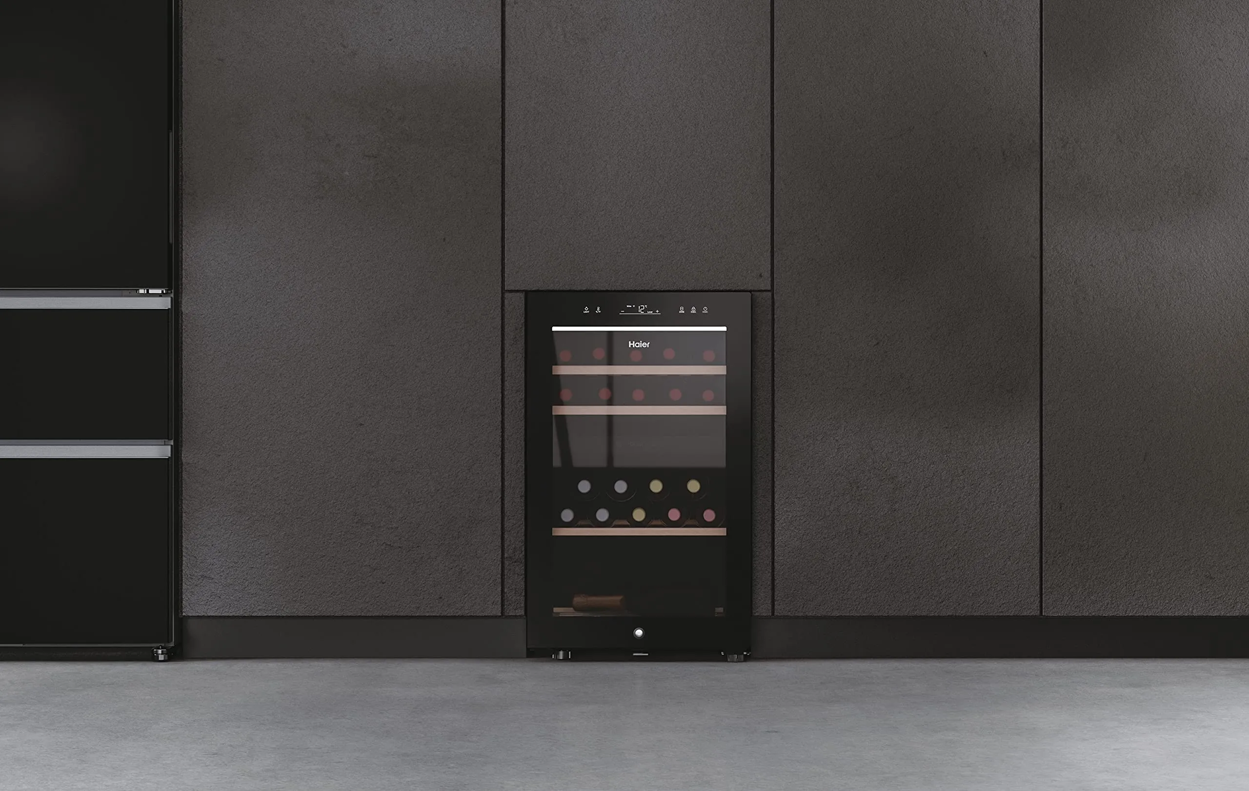 Haier Wine Bank 50 Serie 7 Cantinetta Vino 42 Bottiglie Doppia Zona Nera HWS42GDAU1 - immagine 7