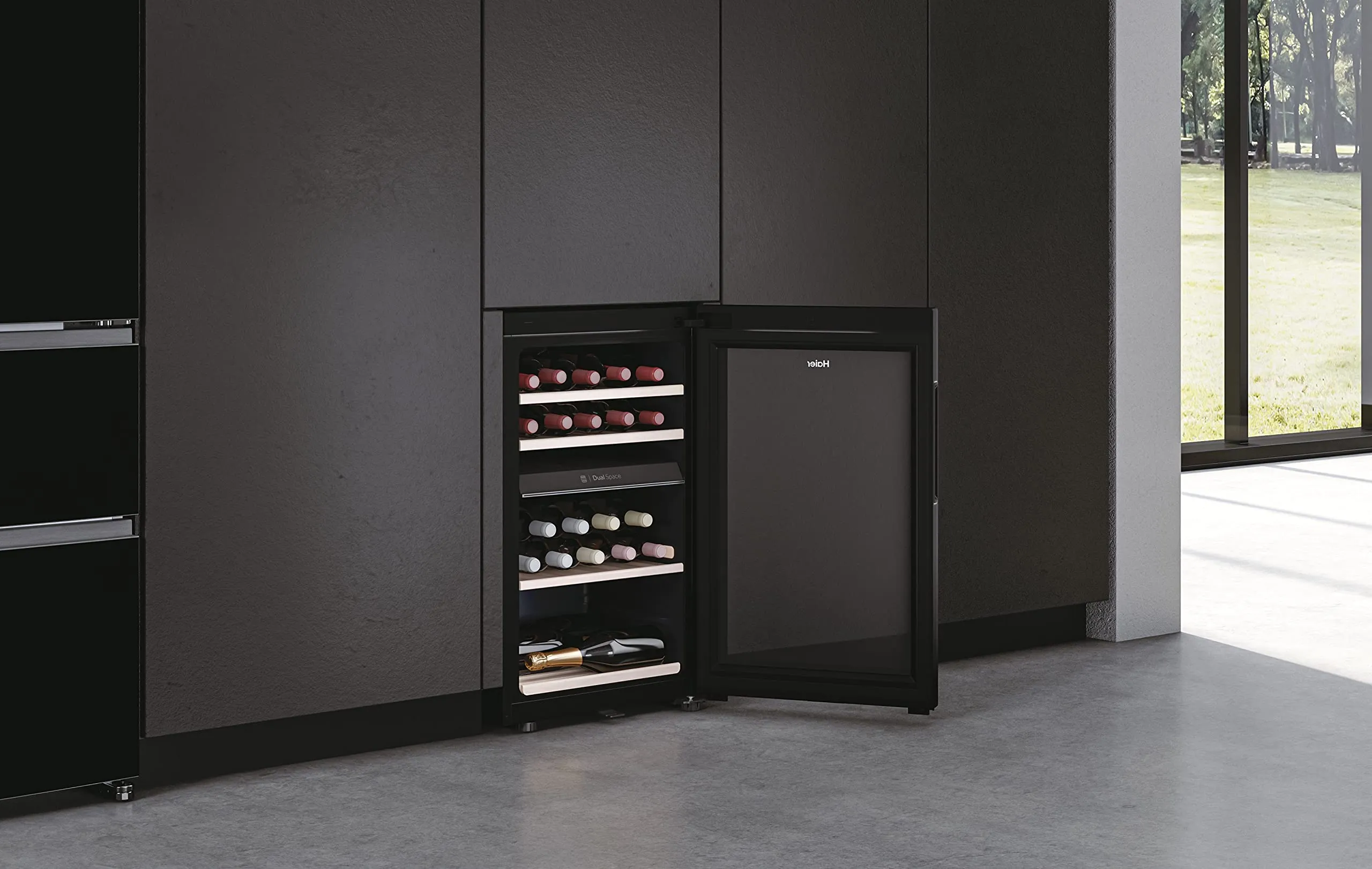 Haier Wine Bank 50 Serie 7 Cantinetta Vino 42 Bottiglie Doppia Zona Nera HWS42GDAU1 - immagine 8