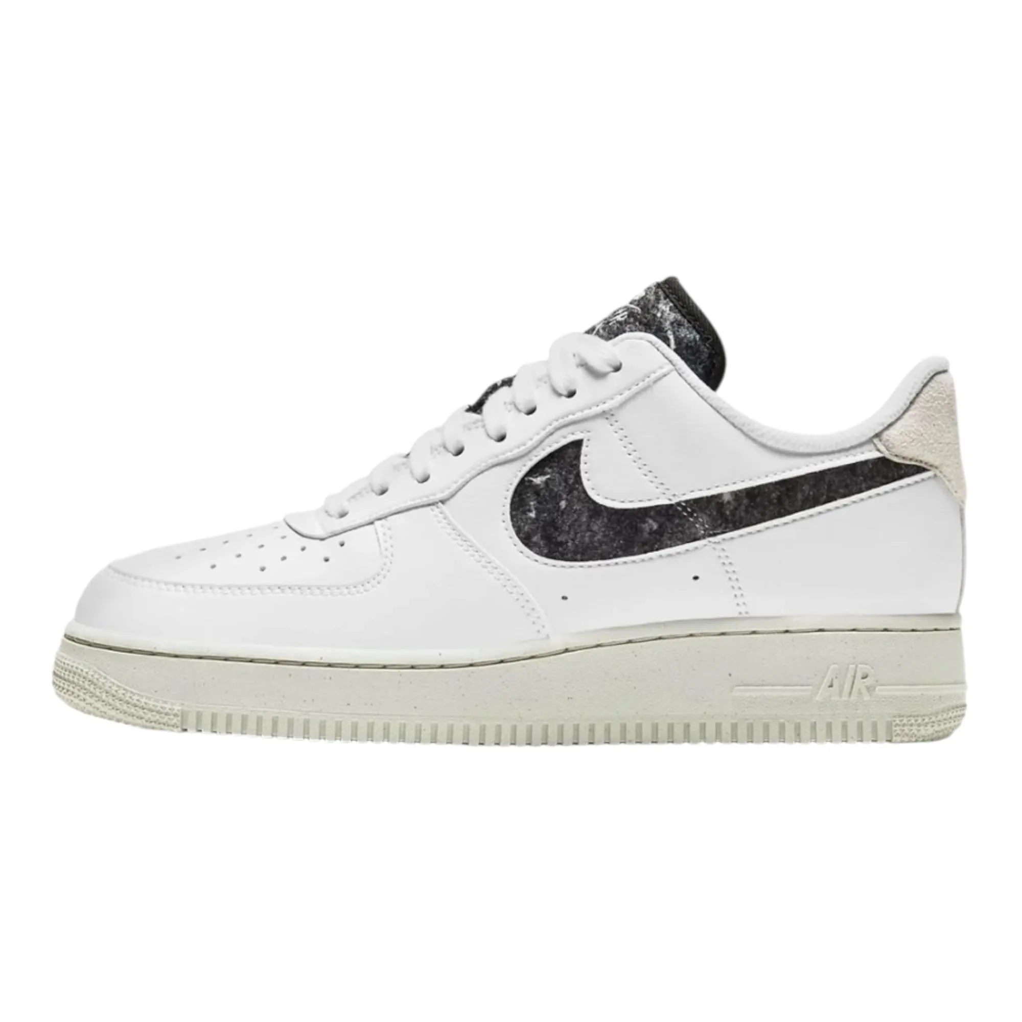 Nike Air Force 1 '07 SE Women's DA6682-100 White/Lt Bone/Black EU 38.5 - immagine 1