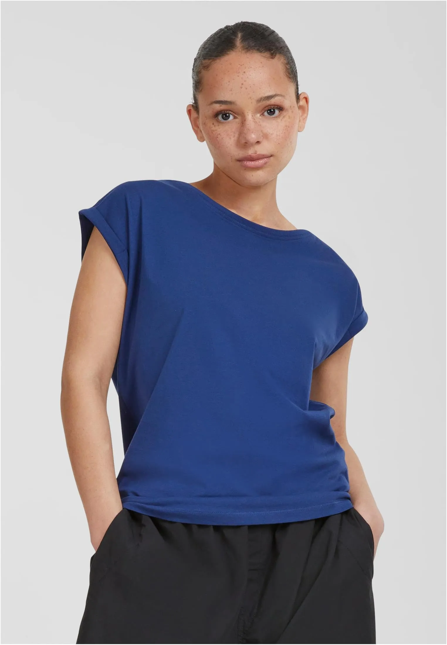 Urban Classics Donna T-Shirt con Maniche Arrotolate in Cotone, Rosso Ciliegia, XXL - immagine 8