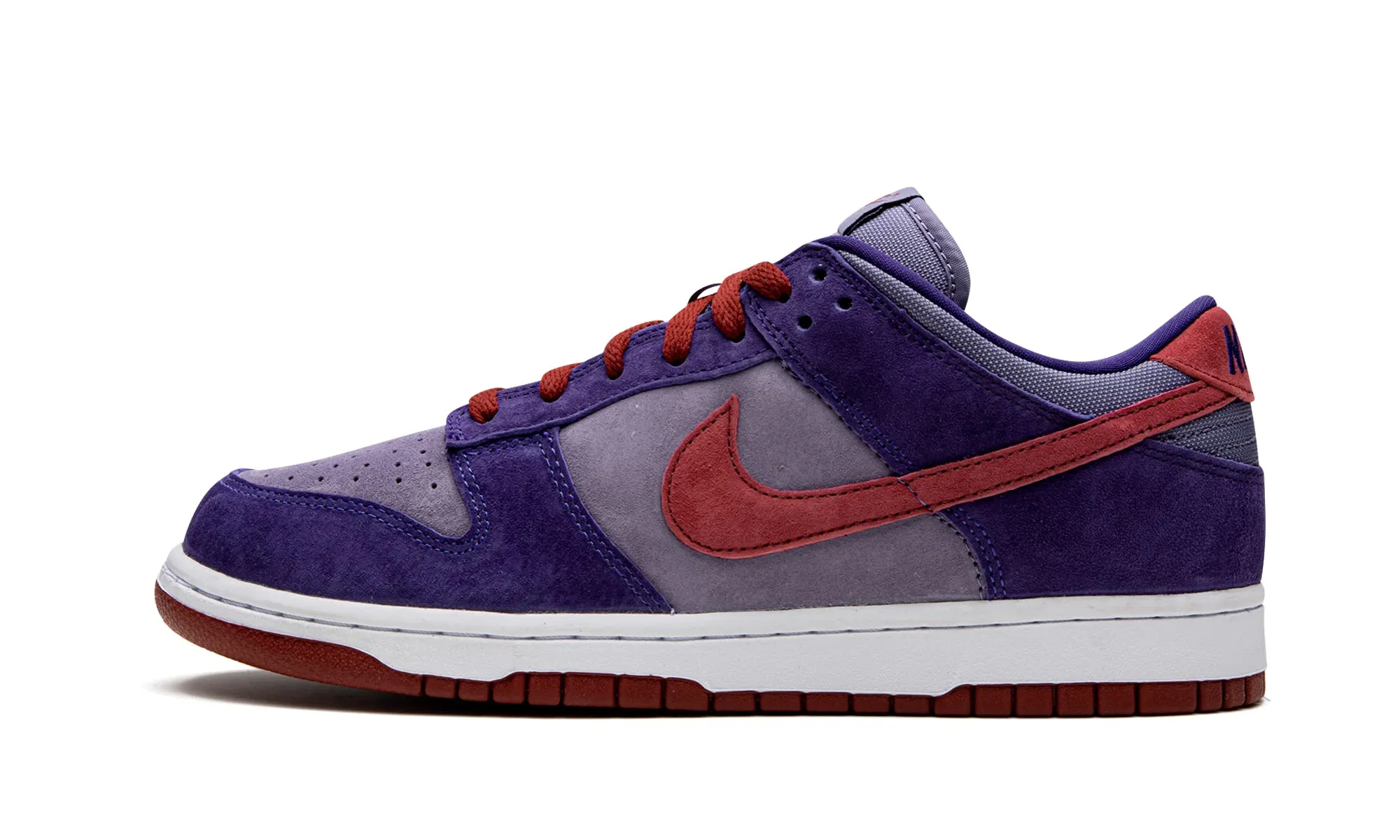 Nike Women's Dunk Low Basketball Shoes, Daybreak Barn Plum, 39 EU - immagine 1
