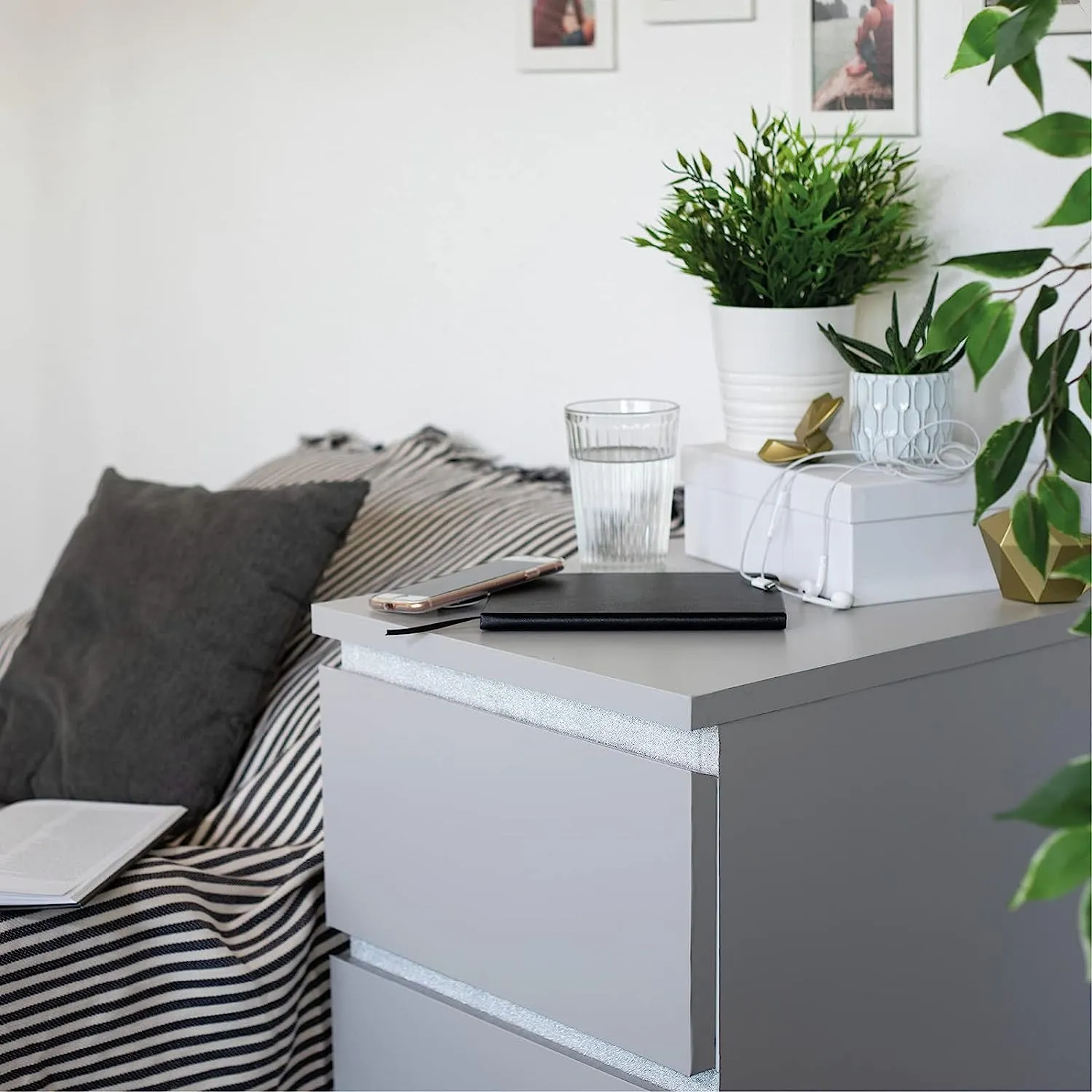 d-c-fix Pellicola Adesiva per Mobili, Grigio Chiaro Opaco, 67,5 cm x 2 m - immagine 3