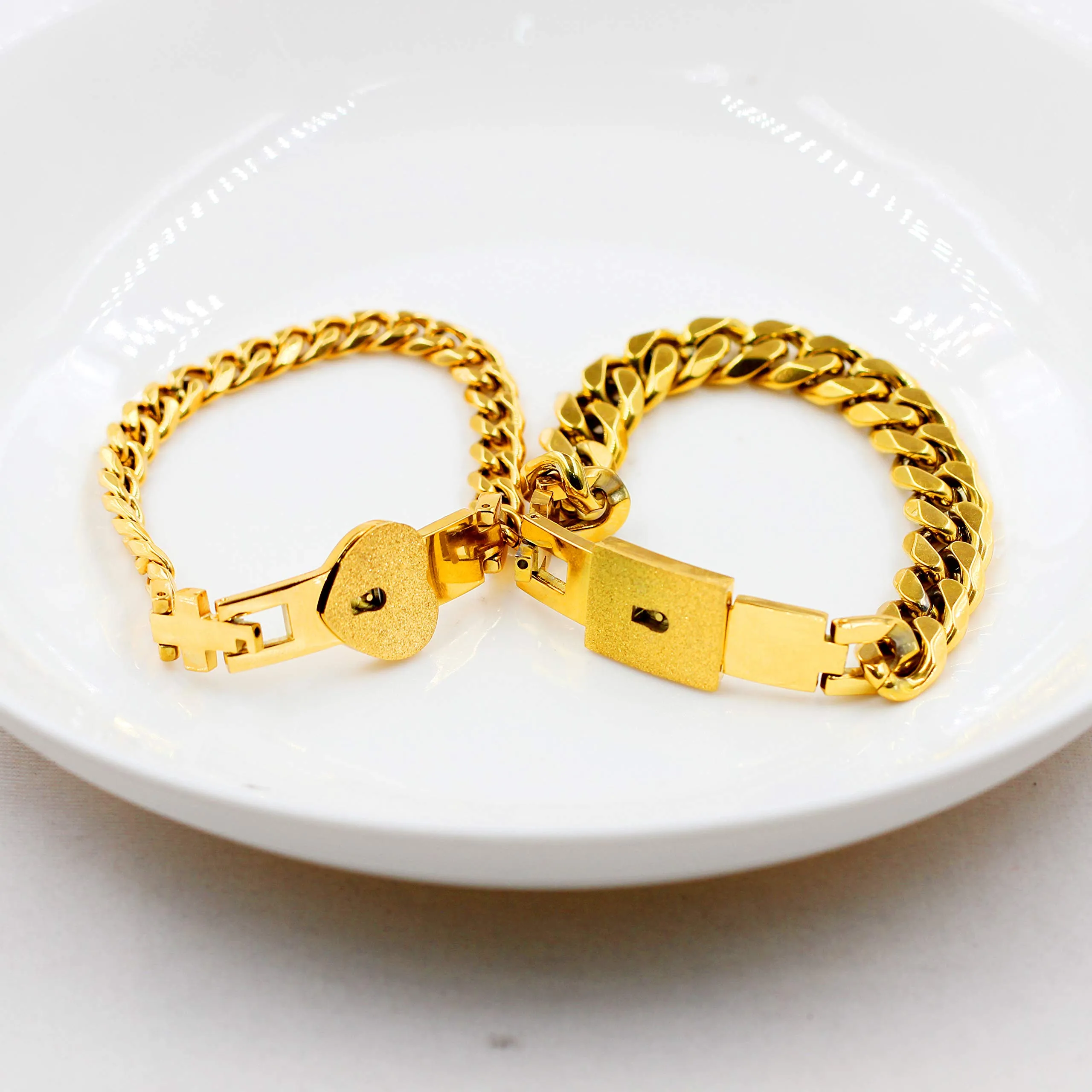 Uloveido Braccialetti a catena cubana con lucchetto a cuore quadrato placcato oro per coppie Y853 - immagine 4