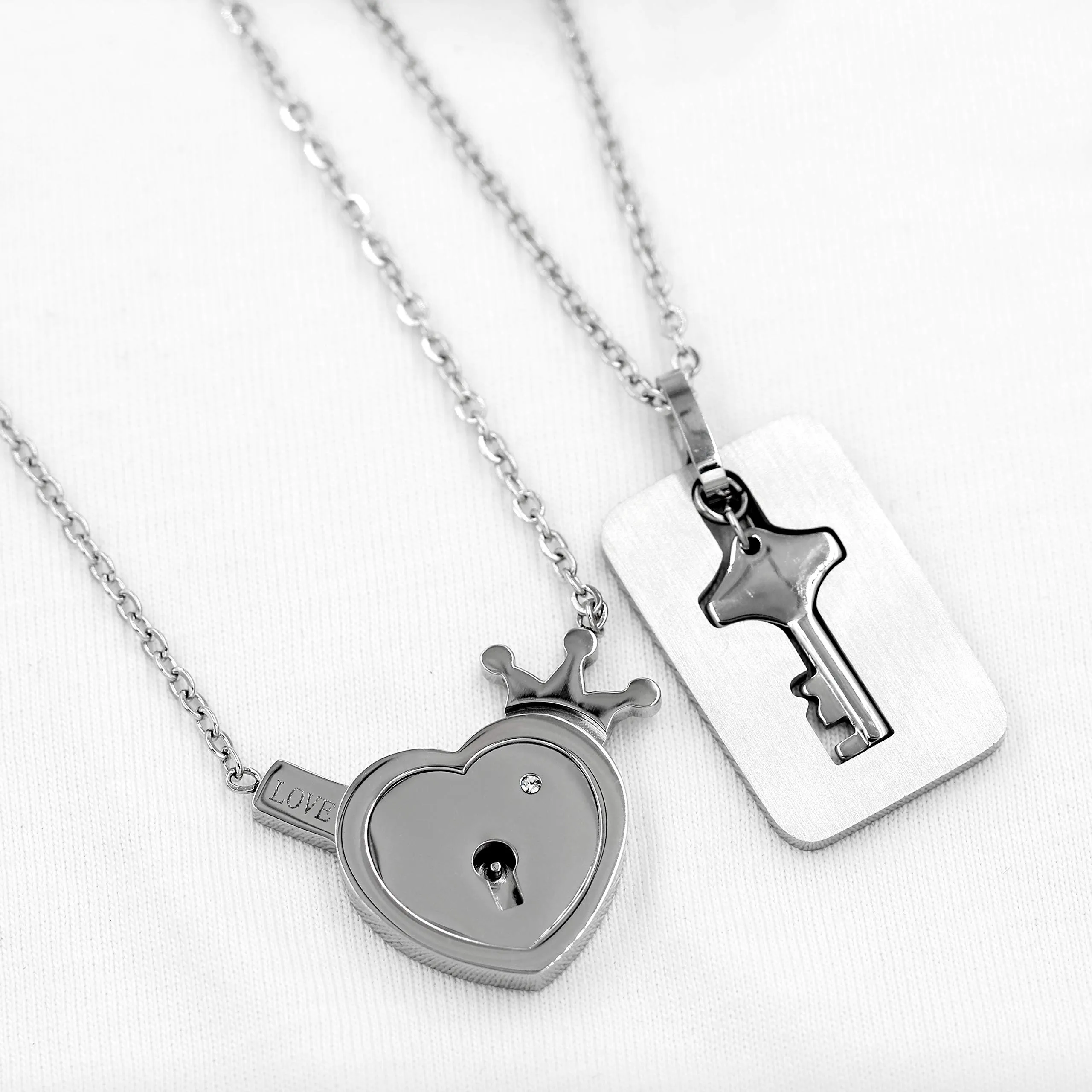 Uloveido Set di collane coordinati in acciaio inossidabile con ciondolo a cuore e chiave Y844 - immagine 3