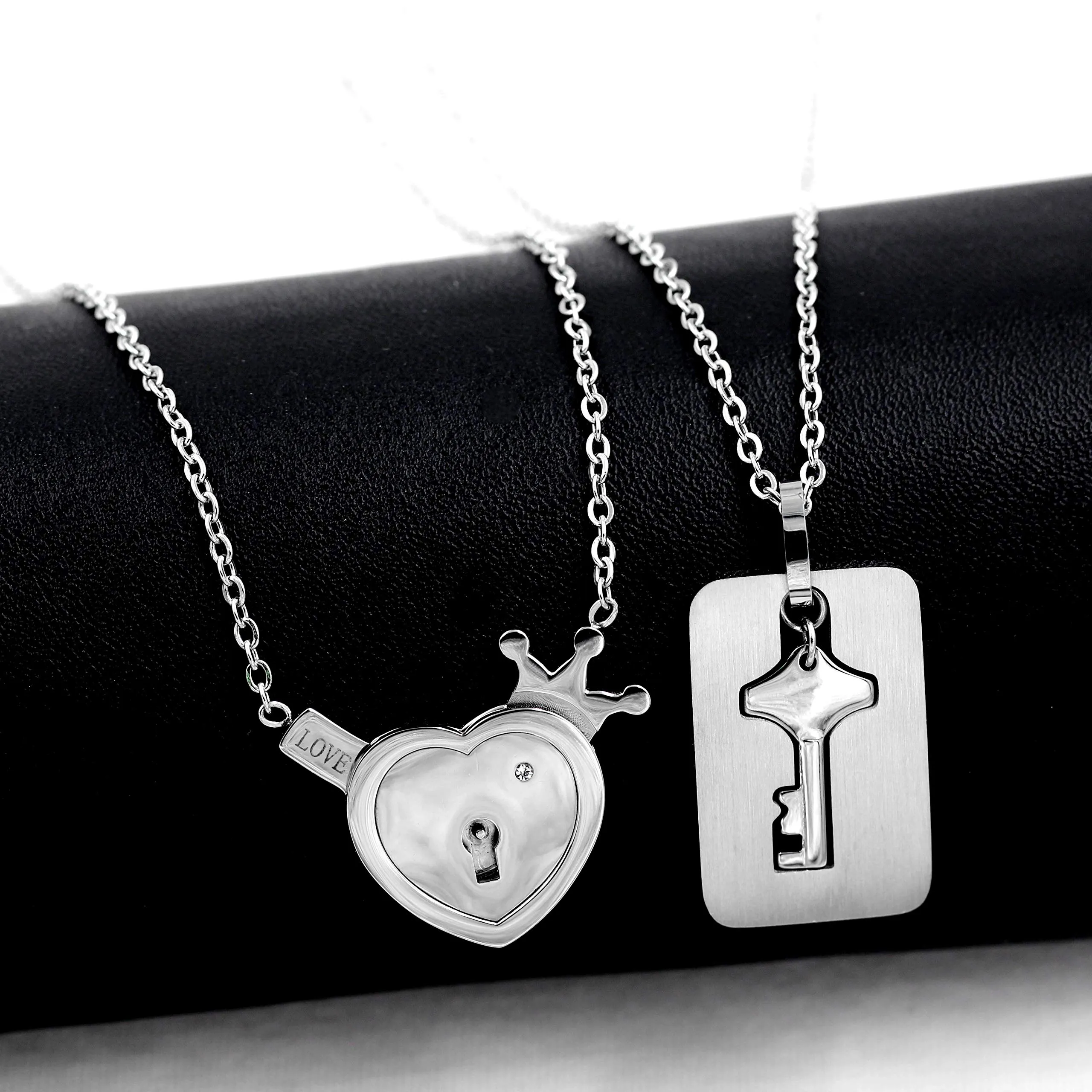 Uloveido Set di collane coordinati in acciaio inossidabile con ciondolo a cuore e chiave Y844 - immagine 8