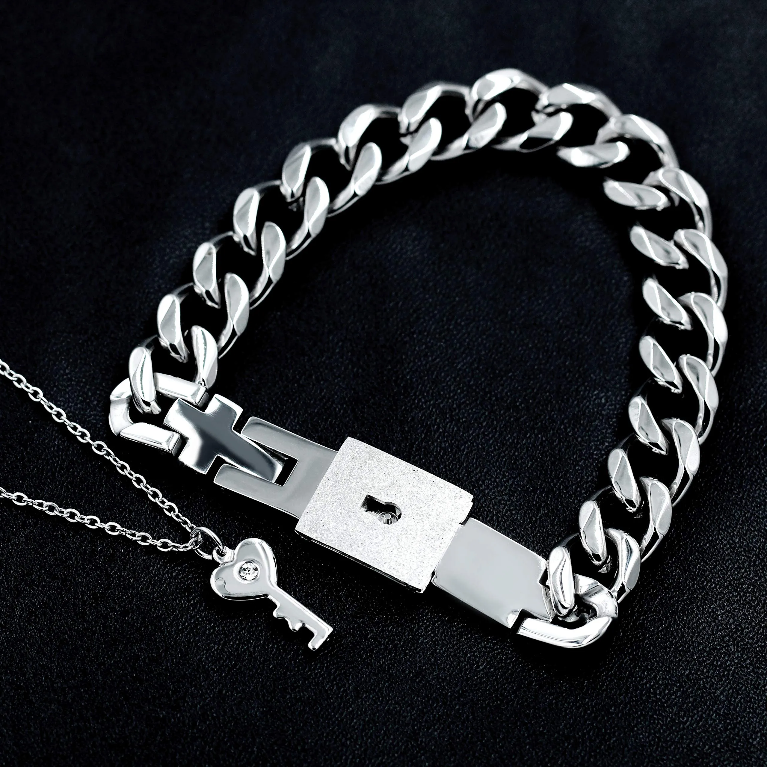 Uloveido Set di gioielli in acciaio al titanio con bracciale a lucchetto e collana con ciondolo chiave Y808 - immagine 3