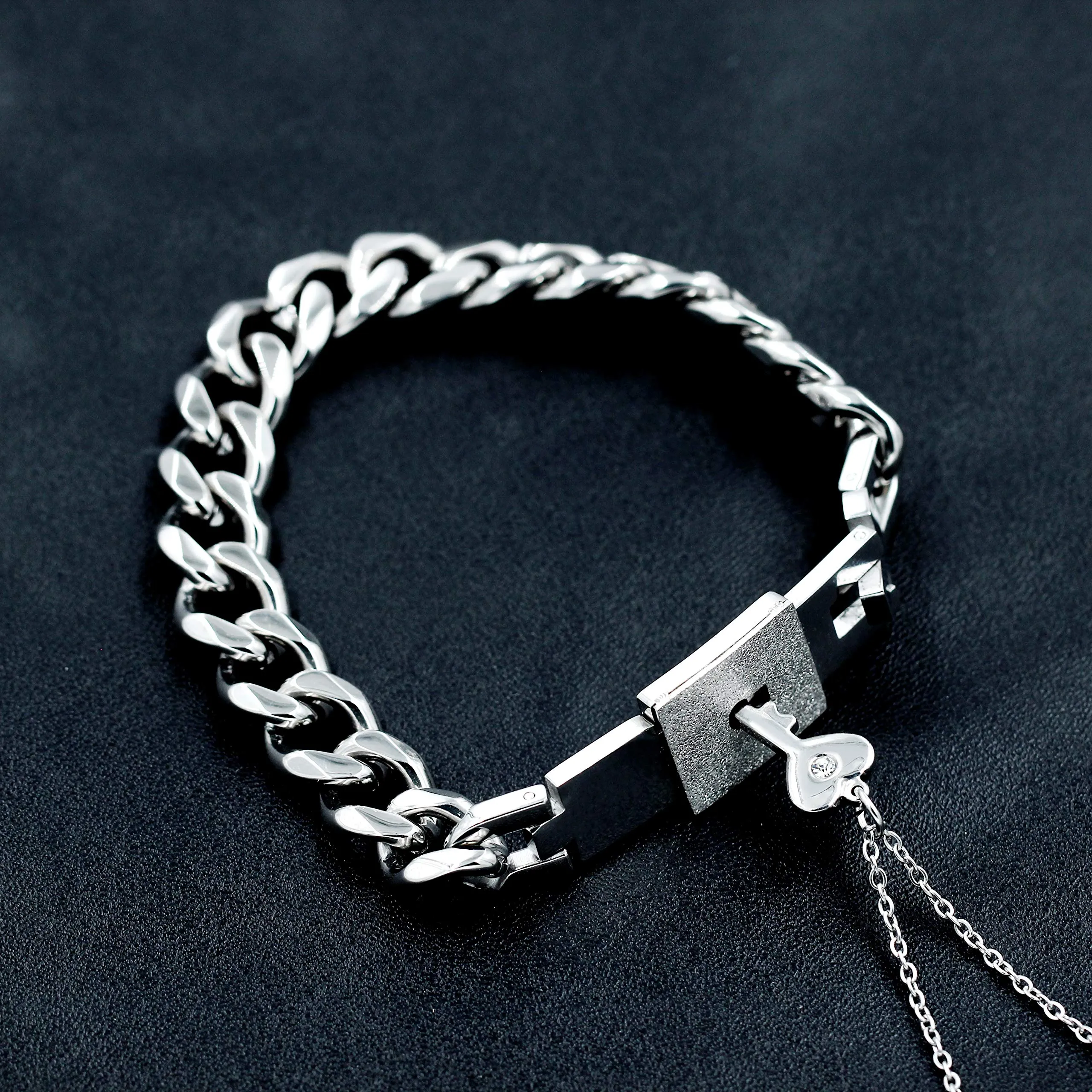 Uloveido Set di gioielli in acciaio al titanio con bracciale a lucchetto e collana con ciondolo chiave Y808 - immagine 5