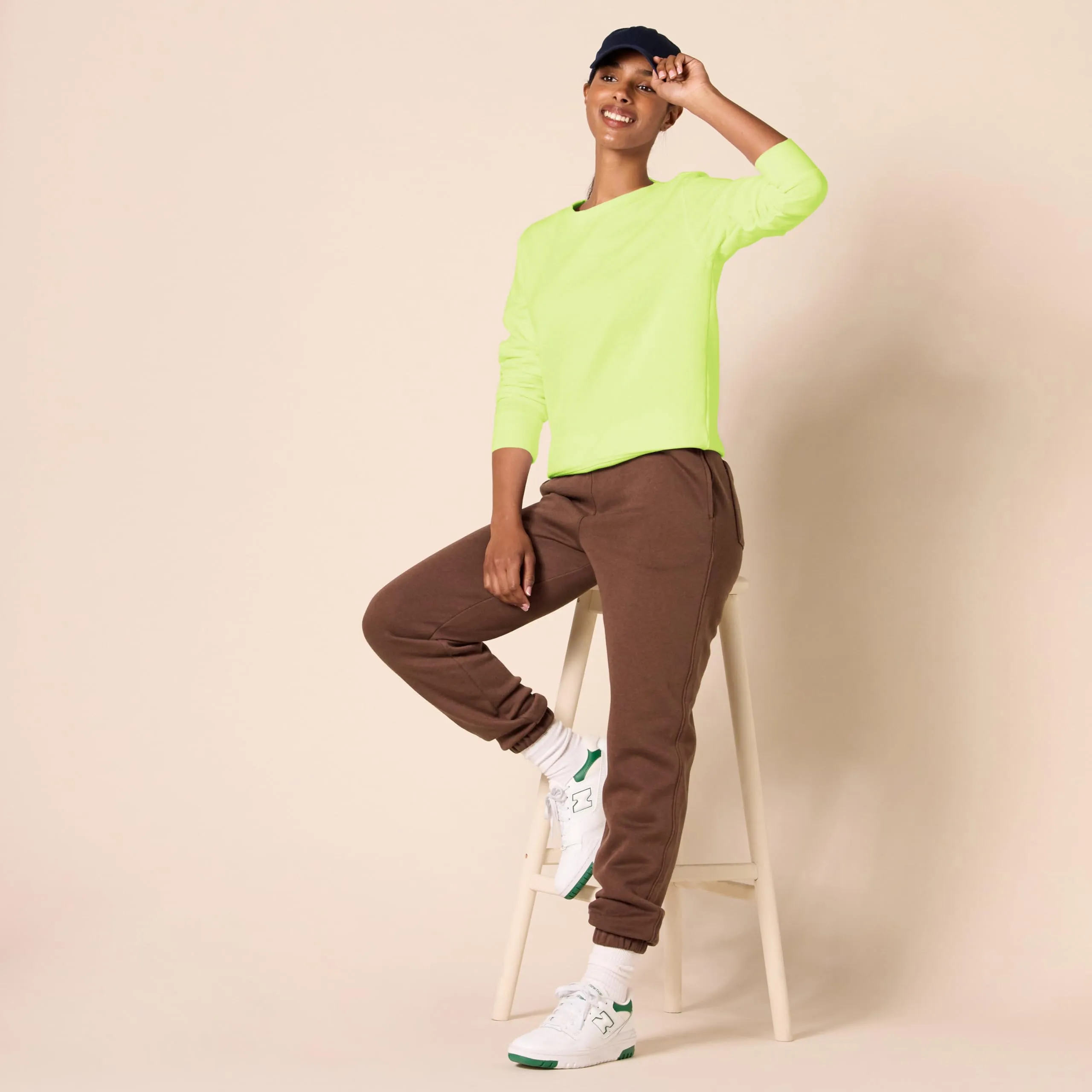 Amazon Essentials Felpa in Pile Girocollo Donna, Verde Lime Fluo, M - immagine 5