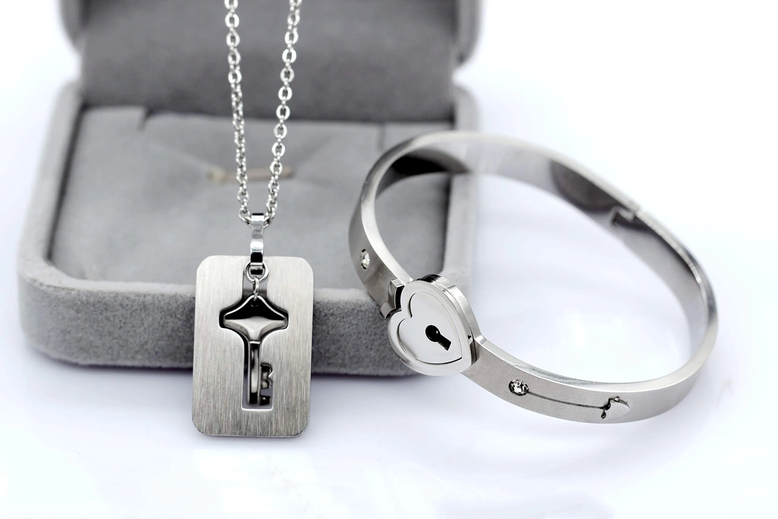 Uloveido Heart Lock Bracelet and Key Necklace Couple Jewelry Set, White, 2.4 inch - immagine 5