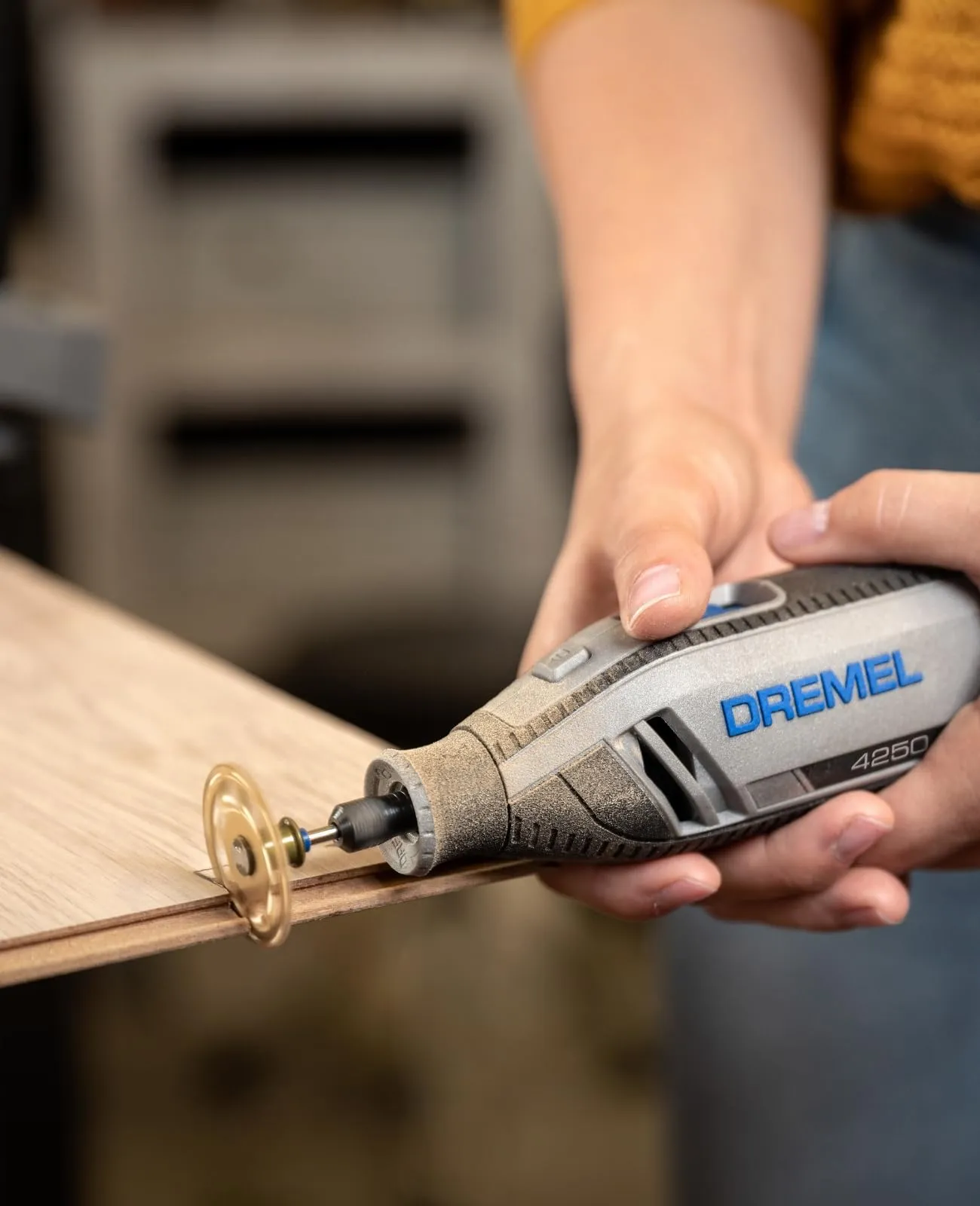 Dremel 4250 Multiutensile 175 W con 35 Accessori, Velocità Variabile 5.000-35.000 giri/min - immagine 6