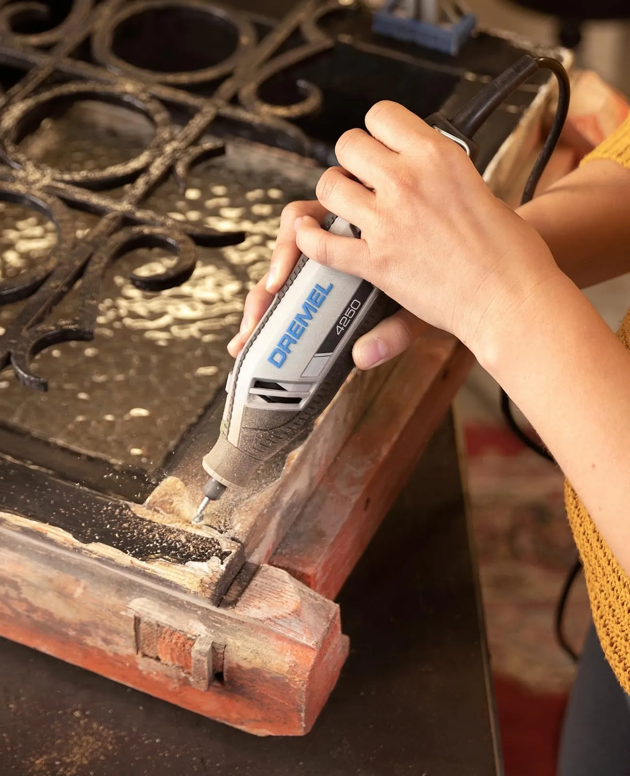 Dremel 4250 Multiutensile 175 W Kit con 3 Complementi e 45 Accessori - immagine 7