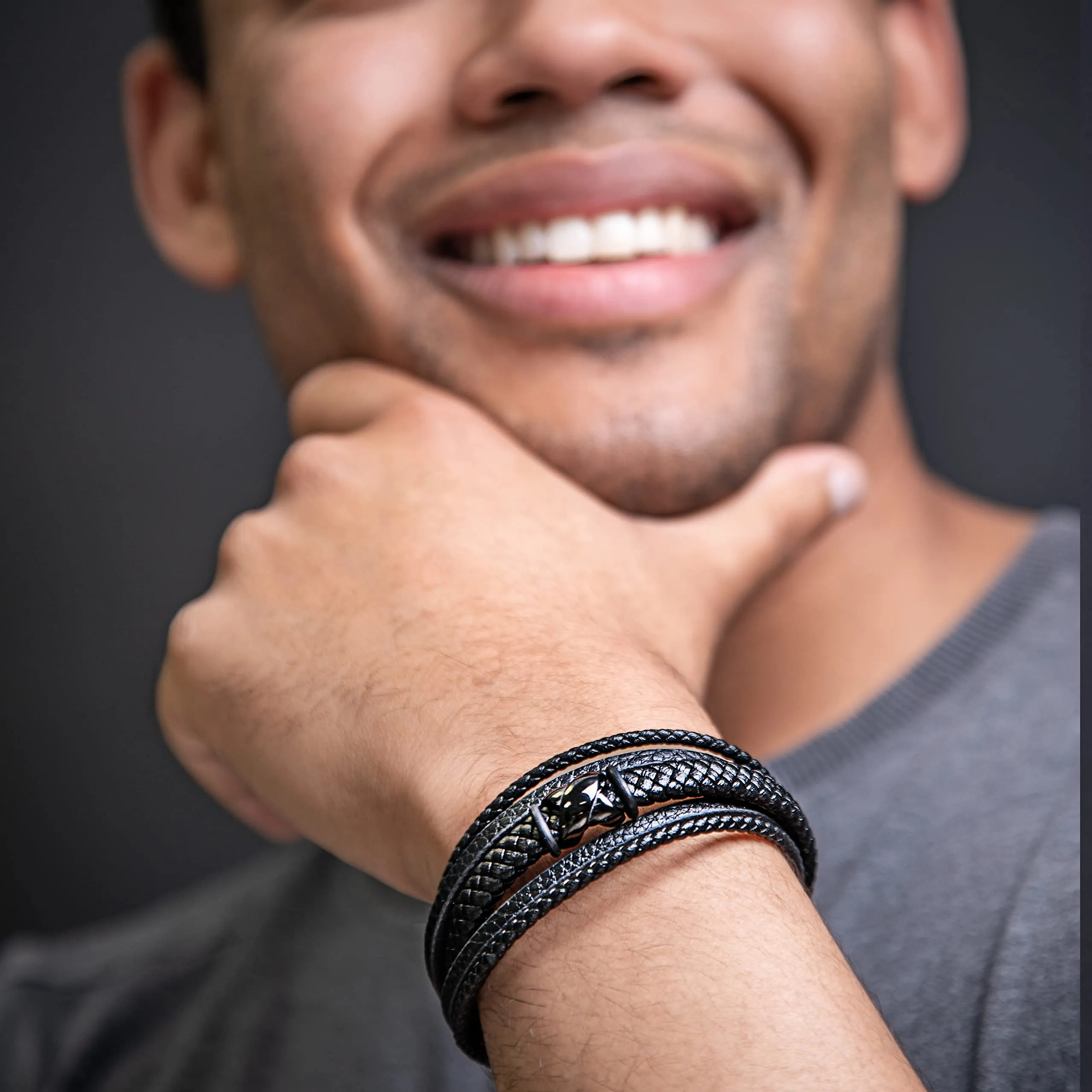 SERASAR Bracciale Uomo in Pelle Nera, 17cm - immagine 4