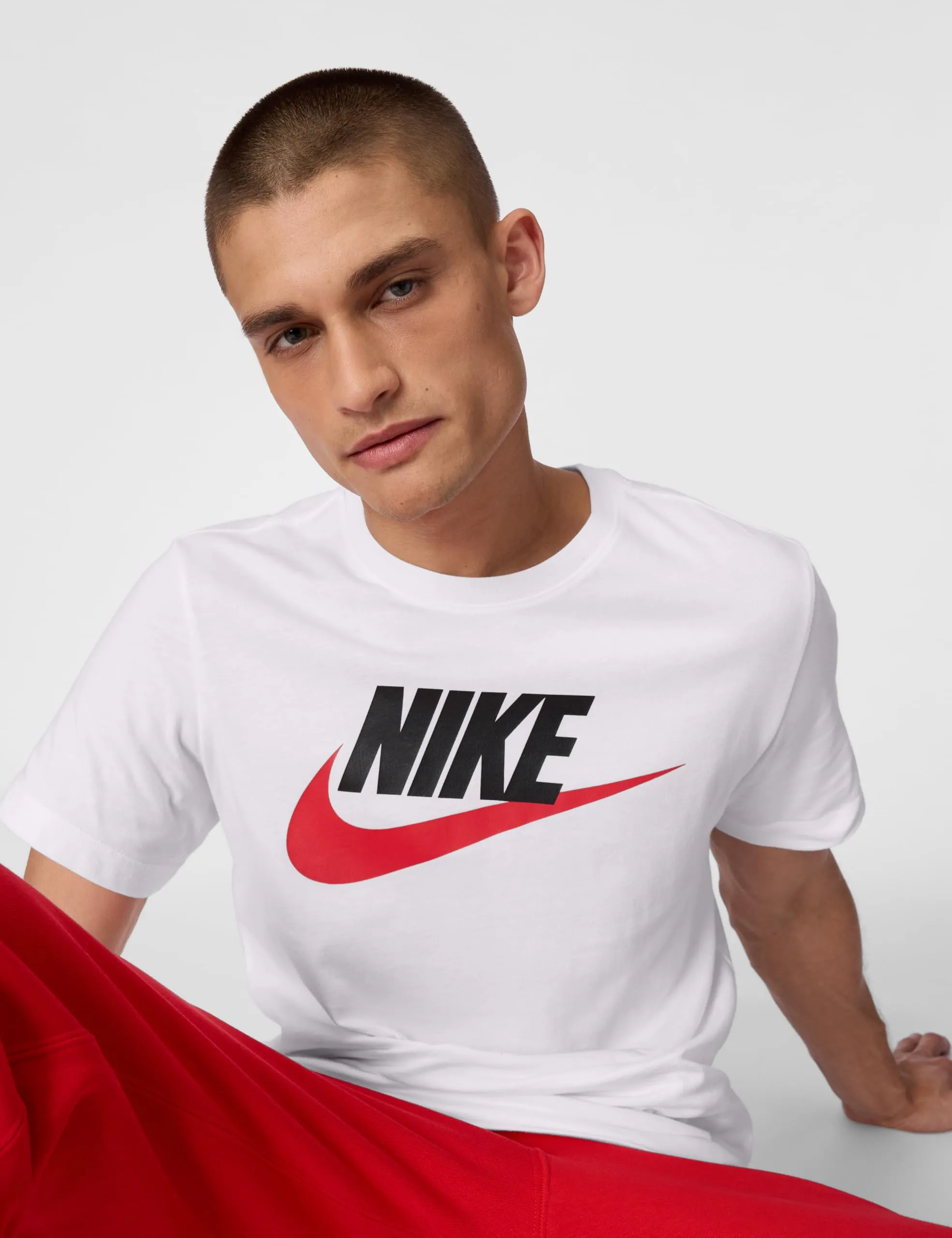 Nike Sportswear T-Shirt - White/Black/(University Red) - S - AR5004-100 - immagine 5