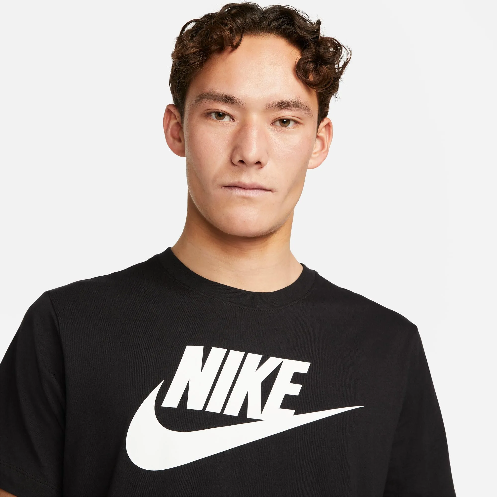 Nike Sportswear Icon Futura Men's T-Shirt, Black/White, M - immagine 5