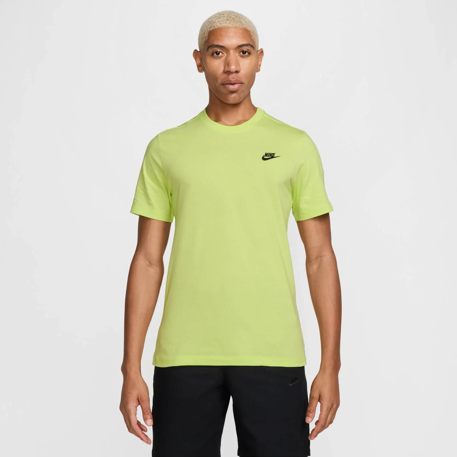 Nike NSW Club Tee - Lt Lemon Twist Black, L - immagine 2