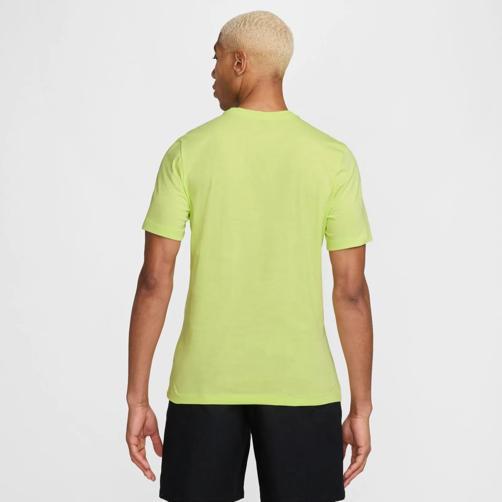 Nike NSW Club Tee - Lt Lemon Twist Black, L - immagine 3