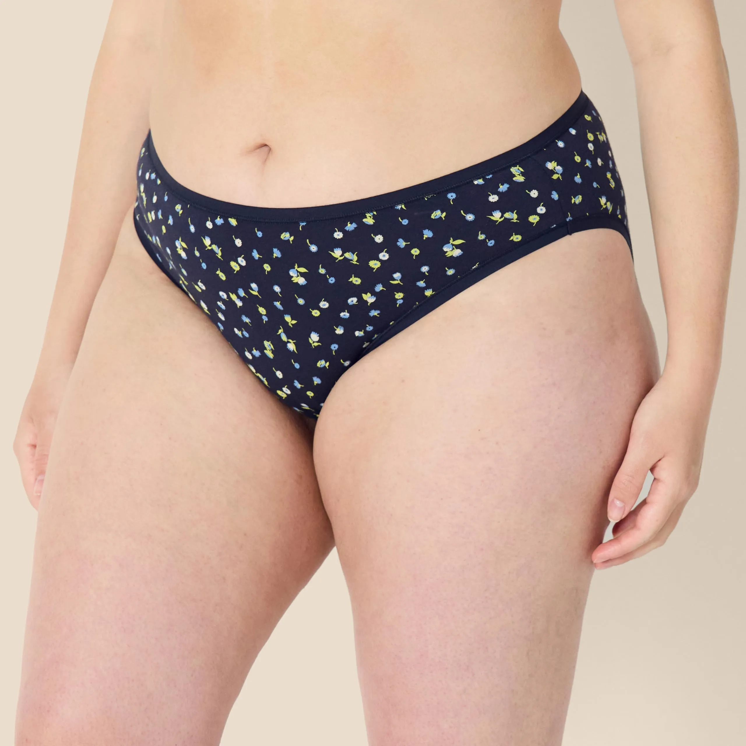 Amazon Essentials Slip Bikini in Cotone Donna, Pacco da 6, Multicolore/Floreale/Stampa Petali, 52 - immagine 6