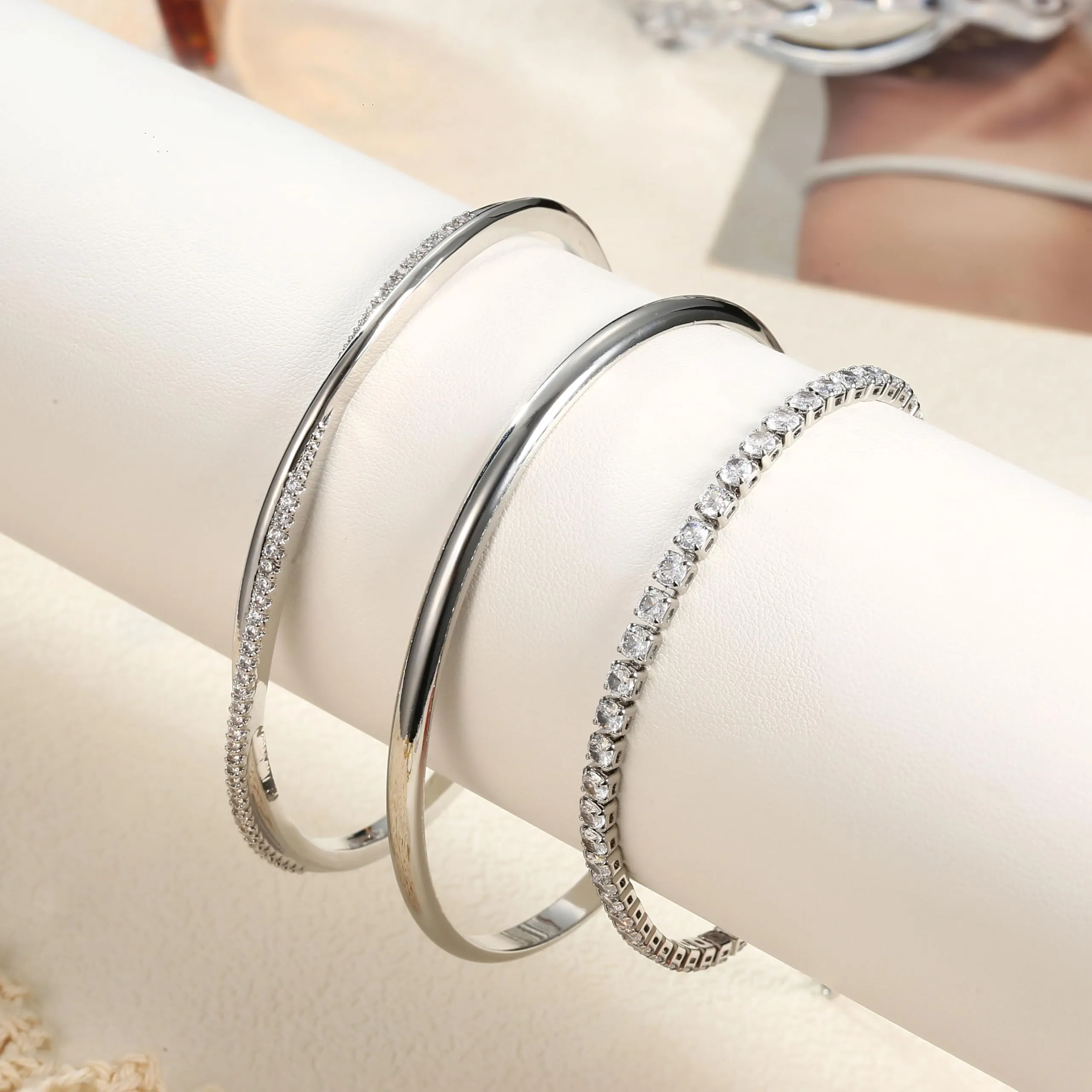 YADOCA Set di 3 Bracciali Rigidi in Acciaio Inossidabile Argento per Donna - immagine 6
