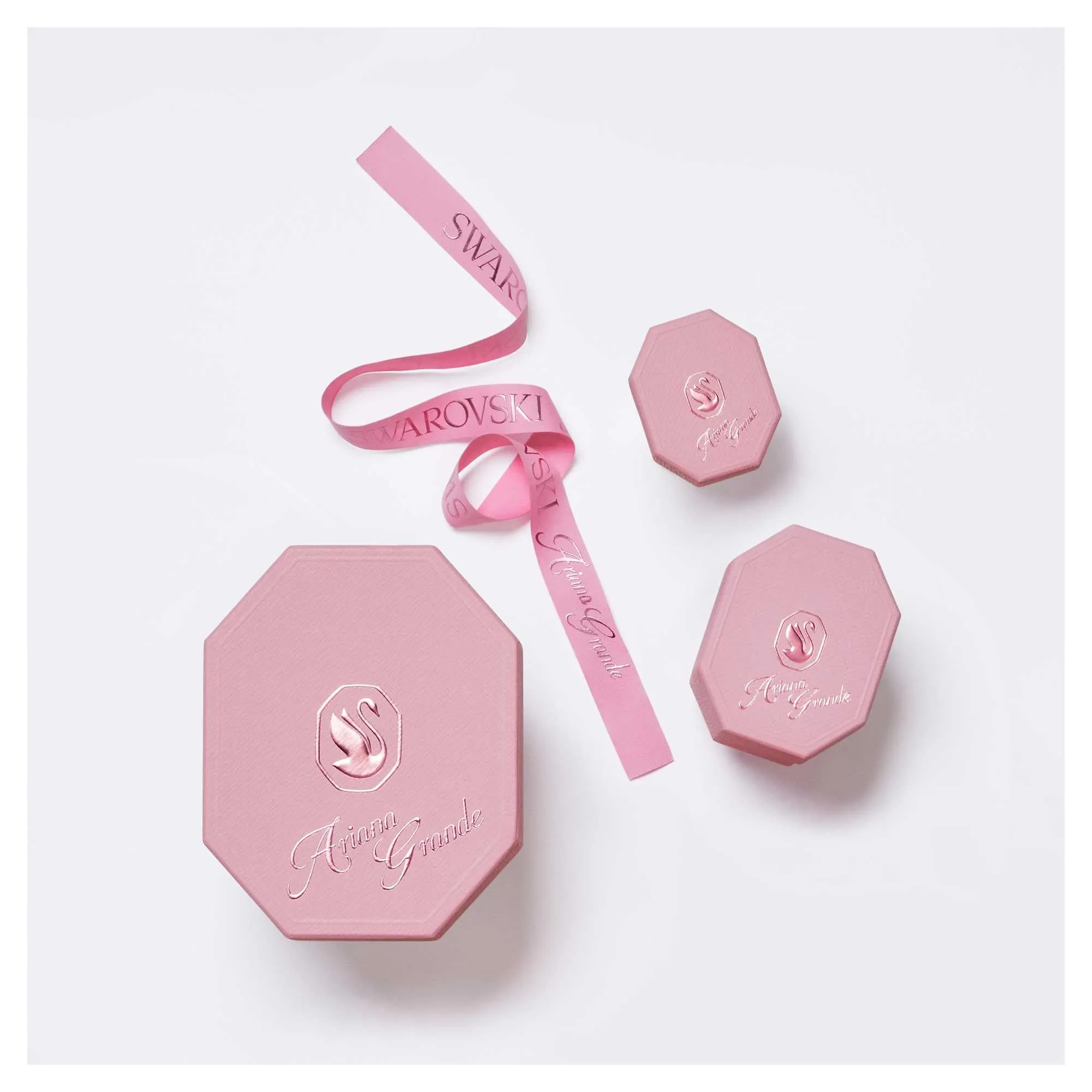 Swarovski x Ariana Grande Collana Tennis con Pavé di Cristalli Cry, Forma a Cuore, Placcatura Rodio, 38-45,6 cm - immagine 6
