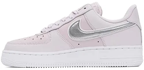 Nike WMNS Air Force 1 '07 Scarpe da Pallacanestro, Venezia Argento Metallizzato, 36.5 EU - immagine 3