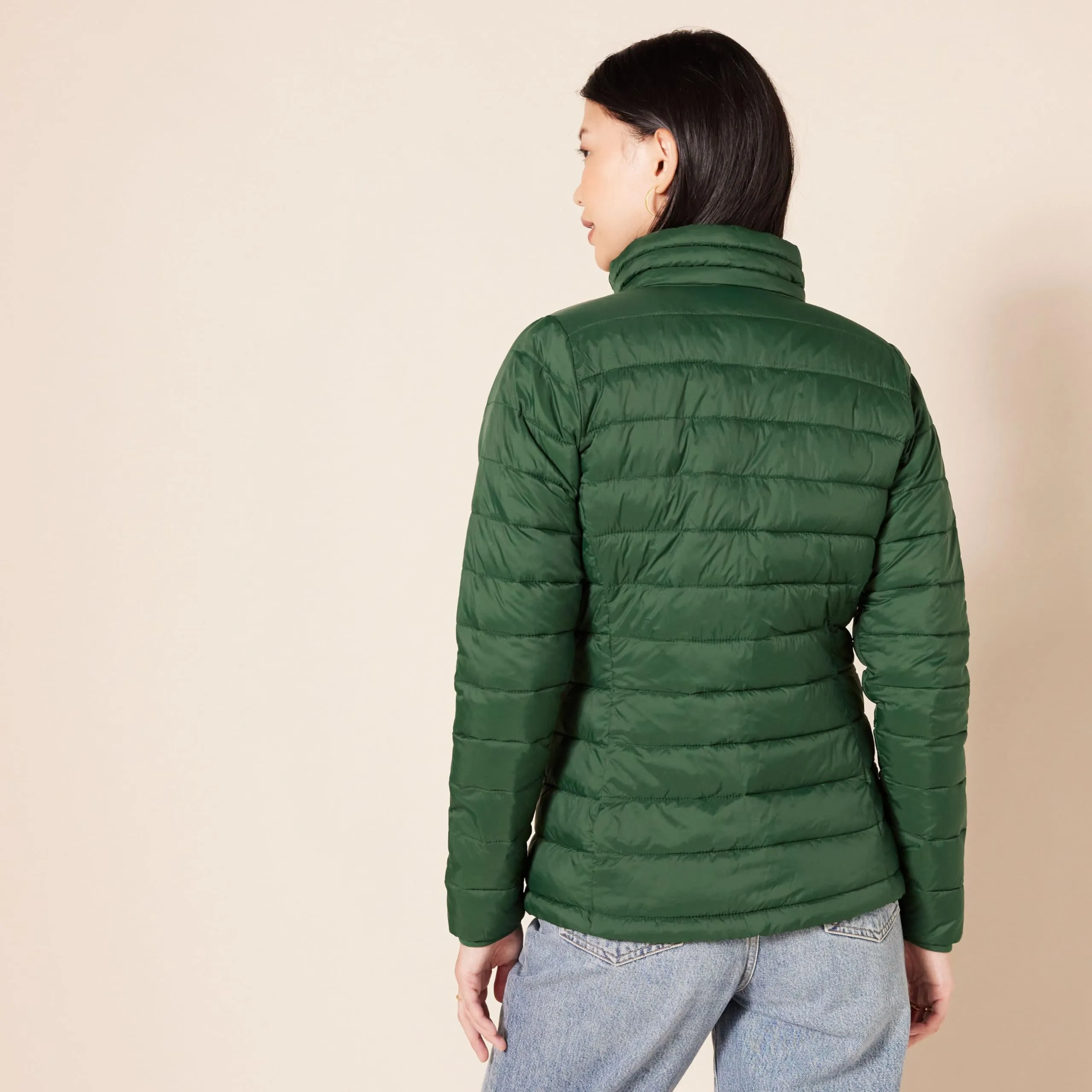 Amazon Essentials Piumino leggero resistente all'acqua ripiegabile Donna, Verde Scuro, XS - immagine 3