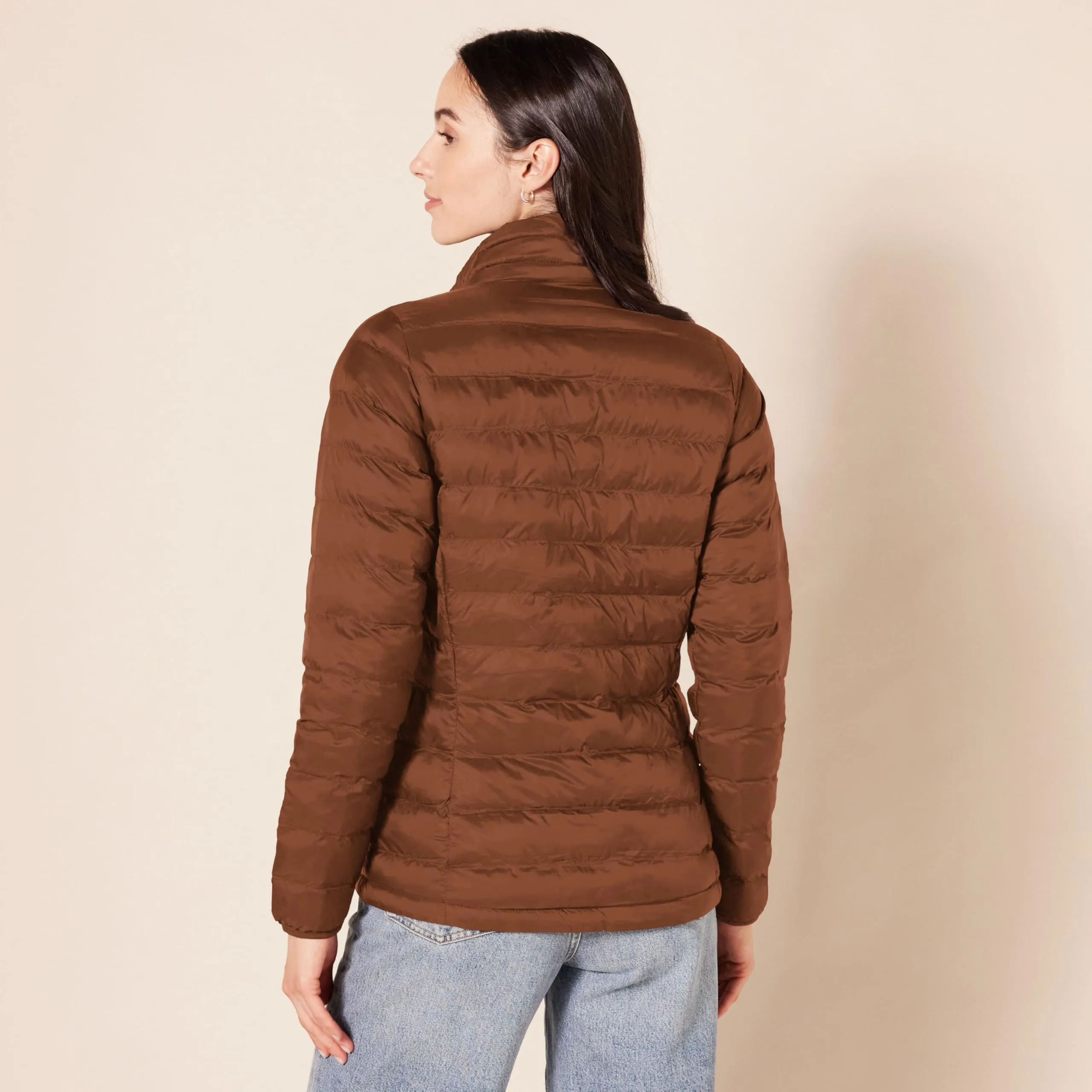 Amazon Essentials Piumino Leggero Resistente all'Acqua Ripiegabile Donna, Marrone Toffee Scuro, XS - immagine 2