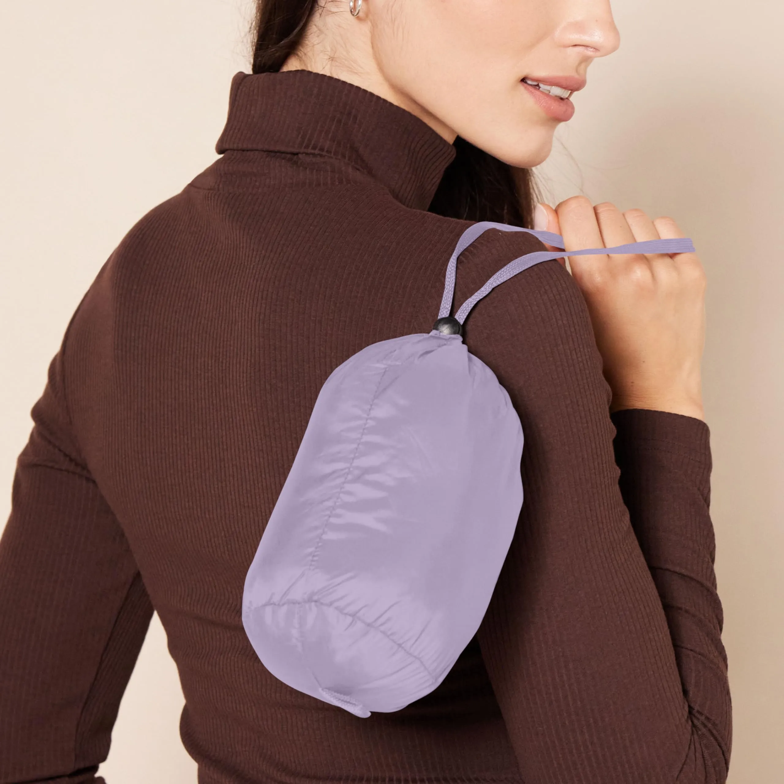 Amazon Essentials Piumino Leggero Resistente all'Acqua Ripiegabile Donna, Dusty Grape, S - immagine 4