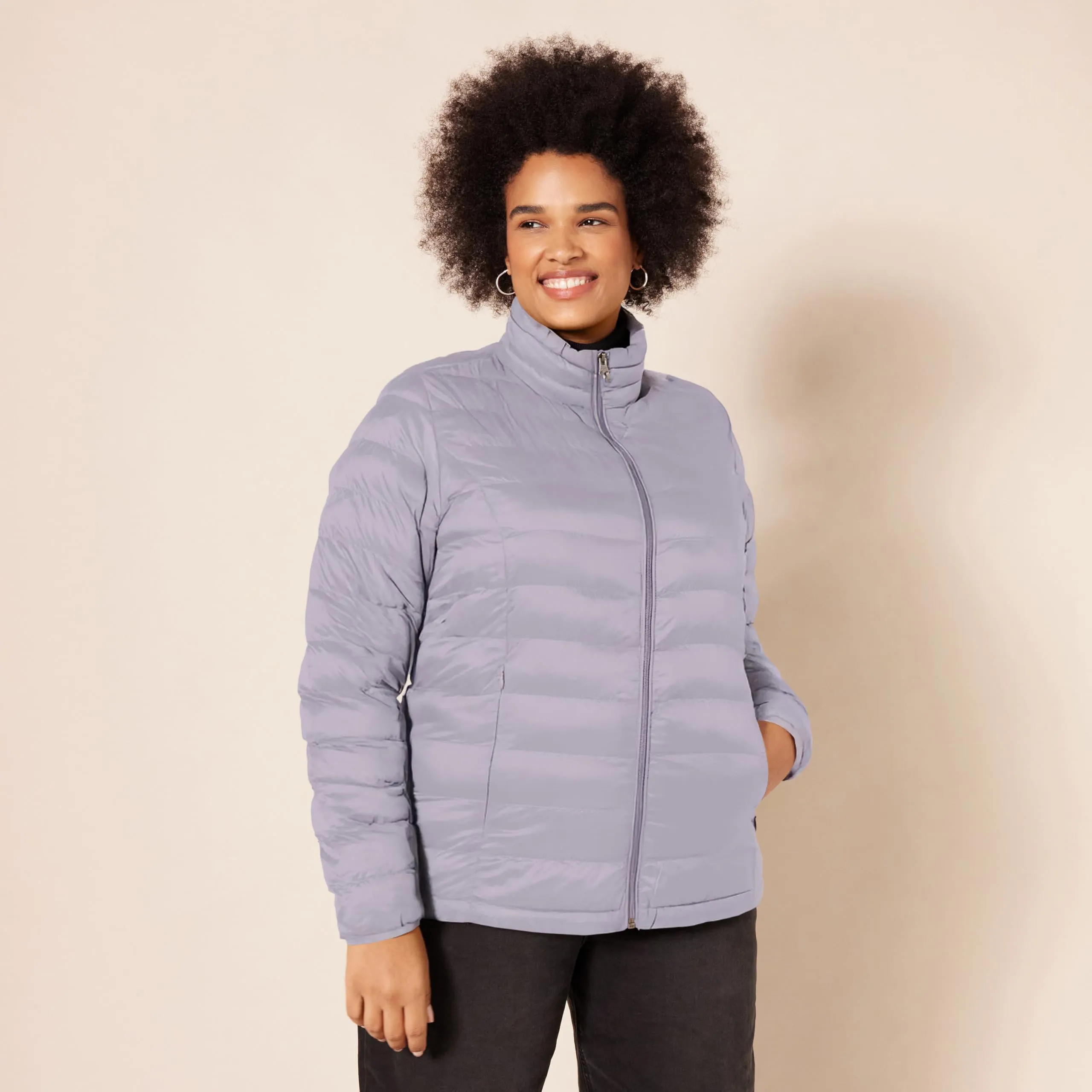 Amazon Essentials Piumino Leggero Resistente all'Acqua Ripiegabile Donna, Dusty Grape, XS - immagine 6