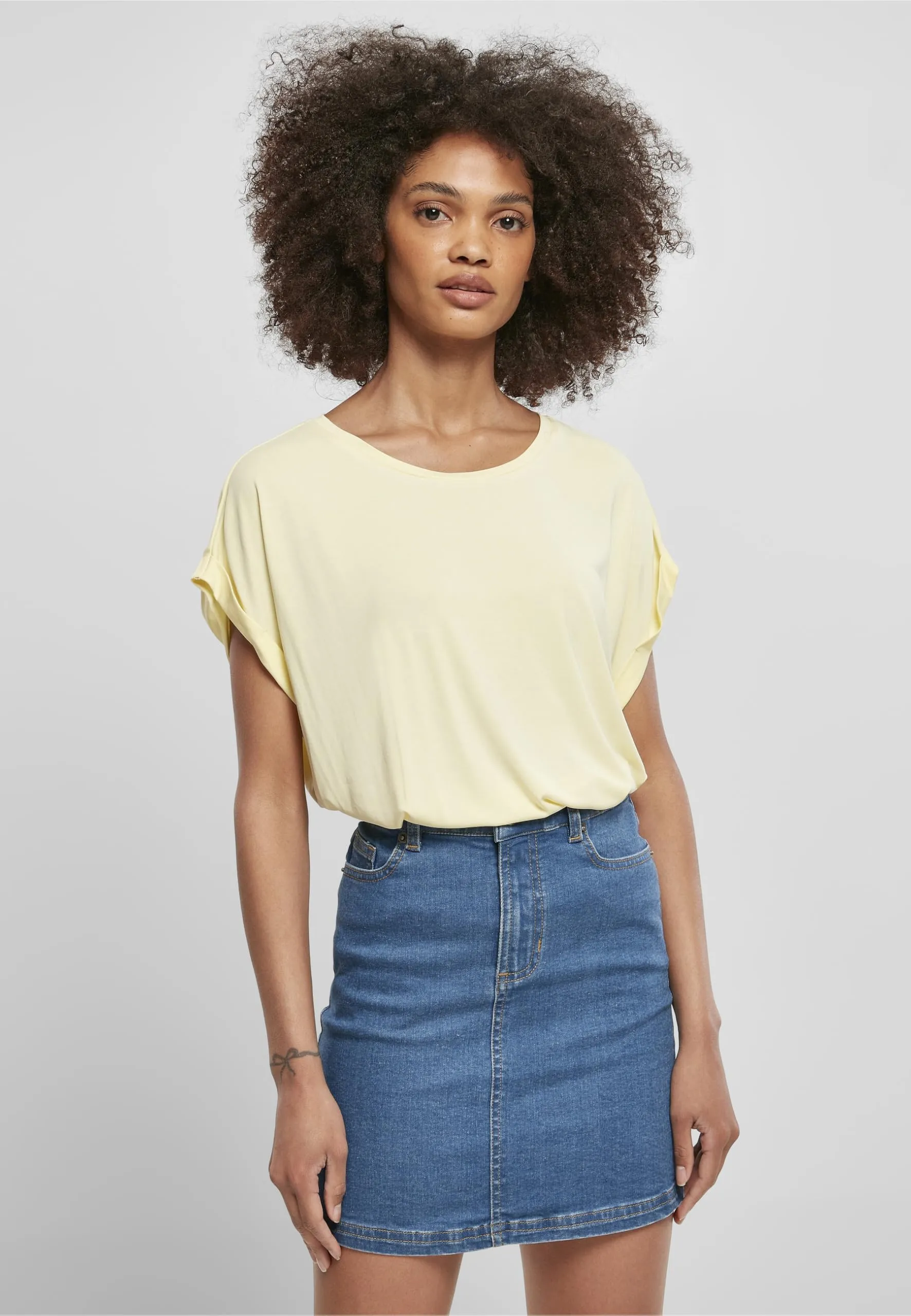 Urban Classics Maglietta Donna a Maniche Corte Oblique in Jersey TB4092 - immagine 3
