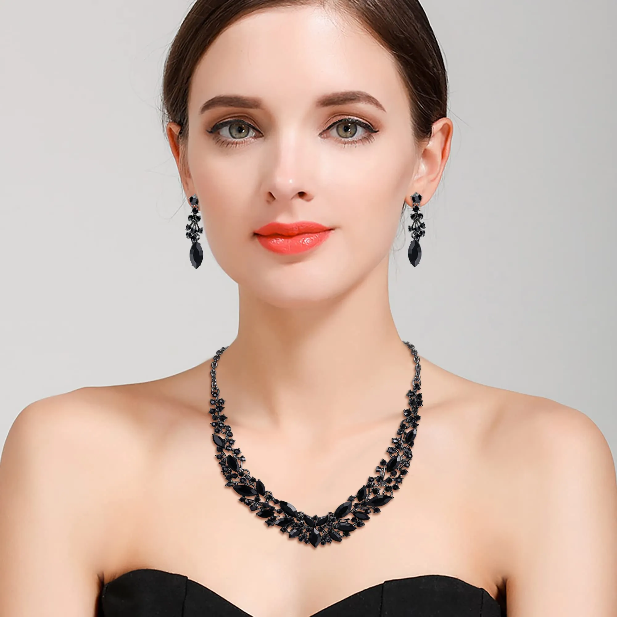 Clearine Set Collana e Orecchini Matrimonio in Cristallo Austriaco Marquise, Nero-Argento - immagine 2