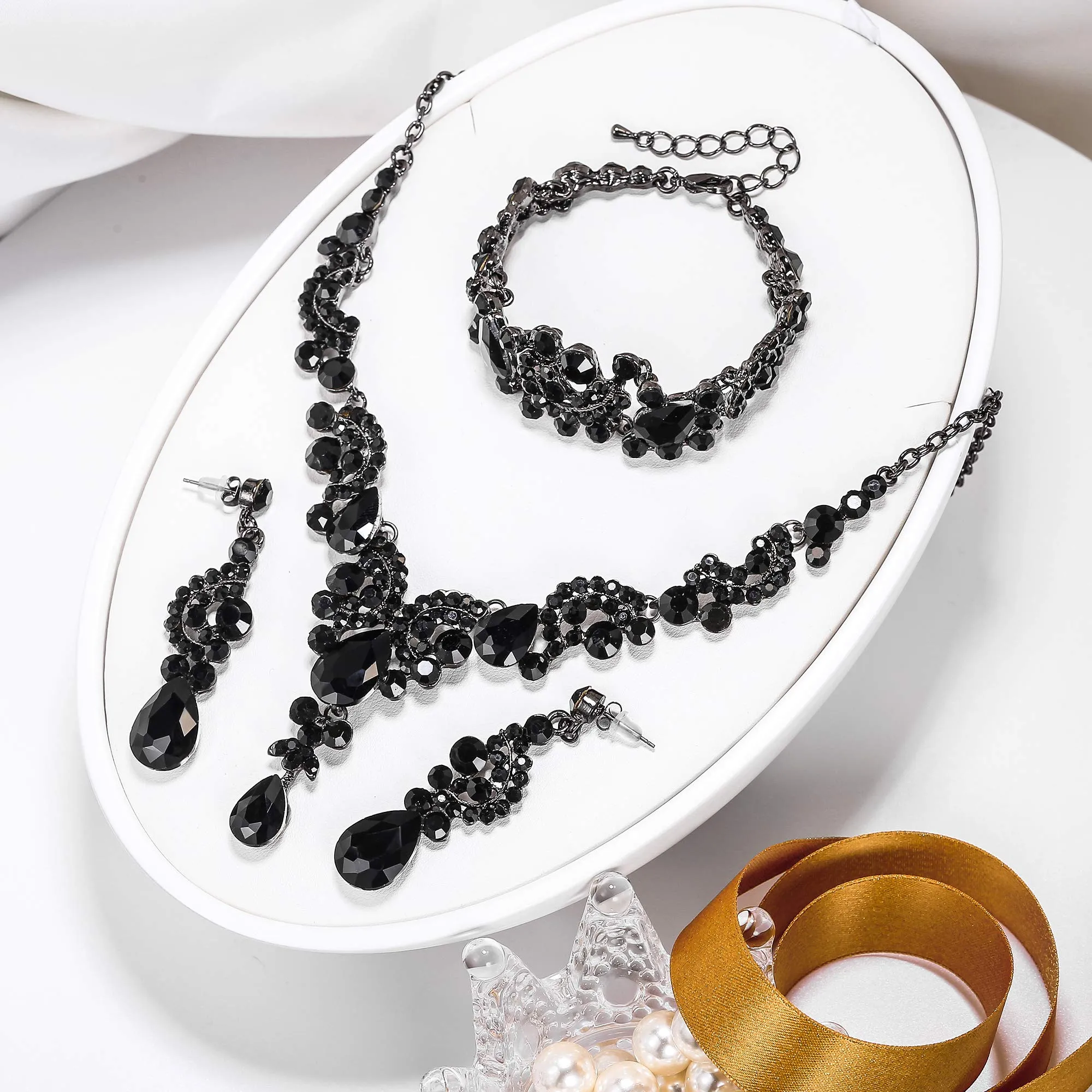 EVER FAITH Set di Gioielli in Cristallo Art Deco Floreale con Collana, Bracciale, Anello e Orecchini, Nero - immagine 4
