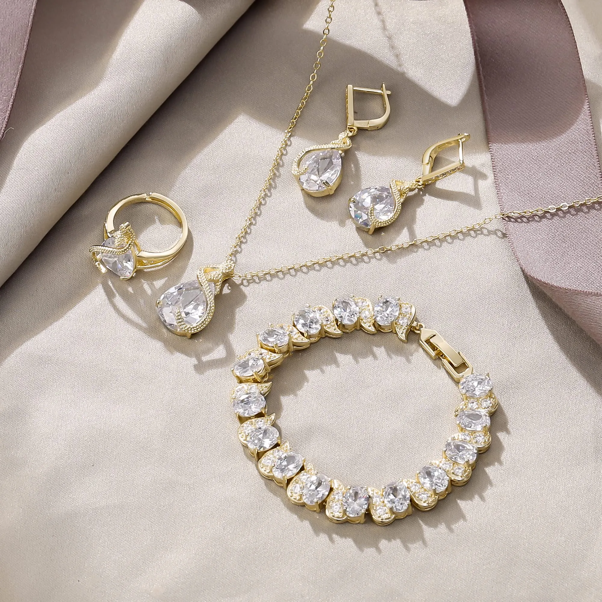 EVER FAITH Set di gioielli da sposa con Smeraldo e Zirconia Cubica - Collana, Orecchini, Bracciale e Anello - immagine 3