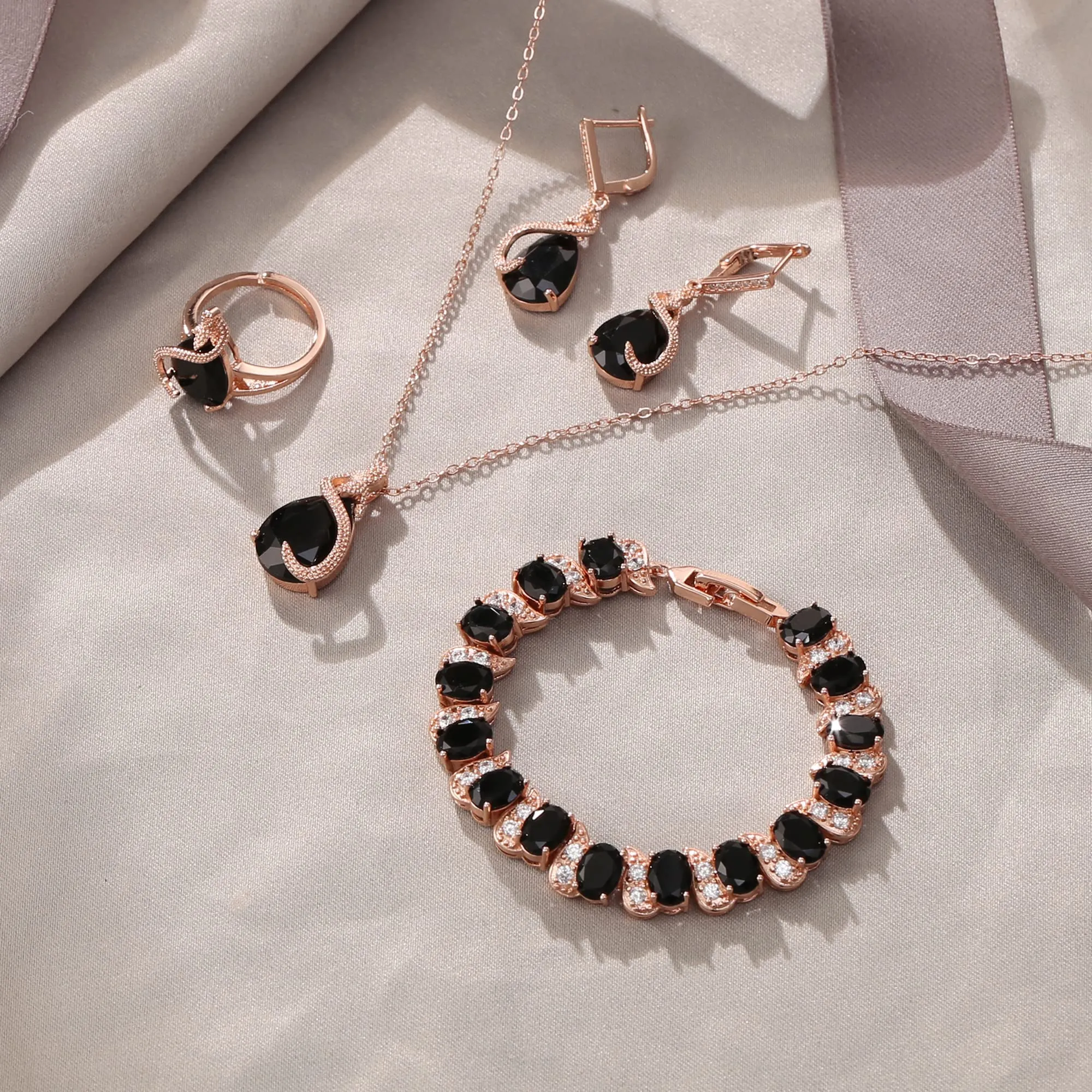 EVER FAITH Set di gioielli da sposa con Smeraldo e Zirconia Cubica, Collana Orecchini Bracciale e Anello - immagine 5