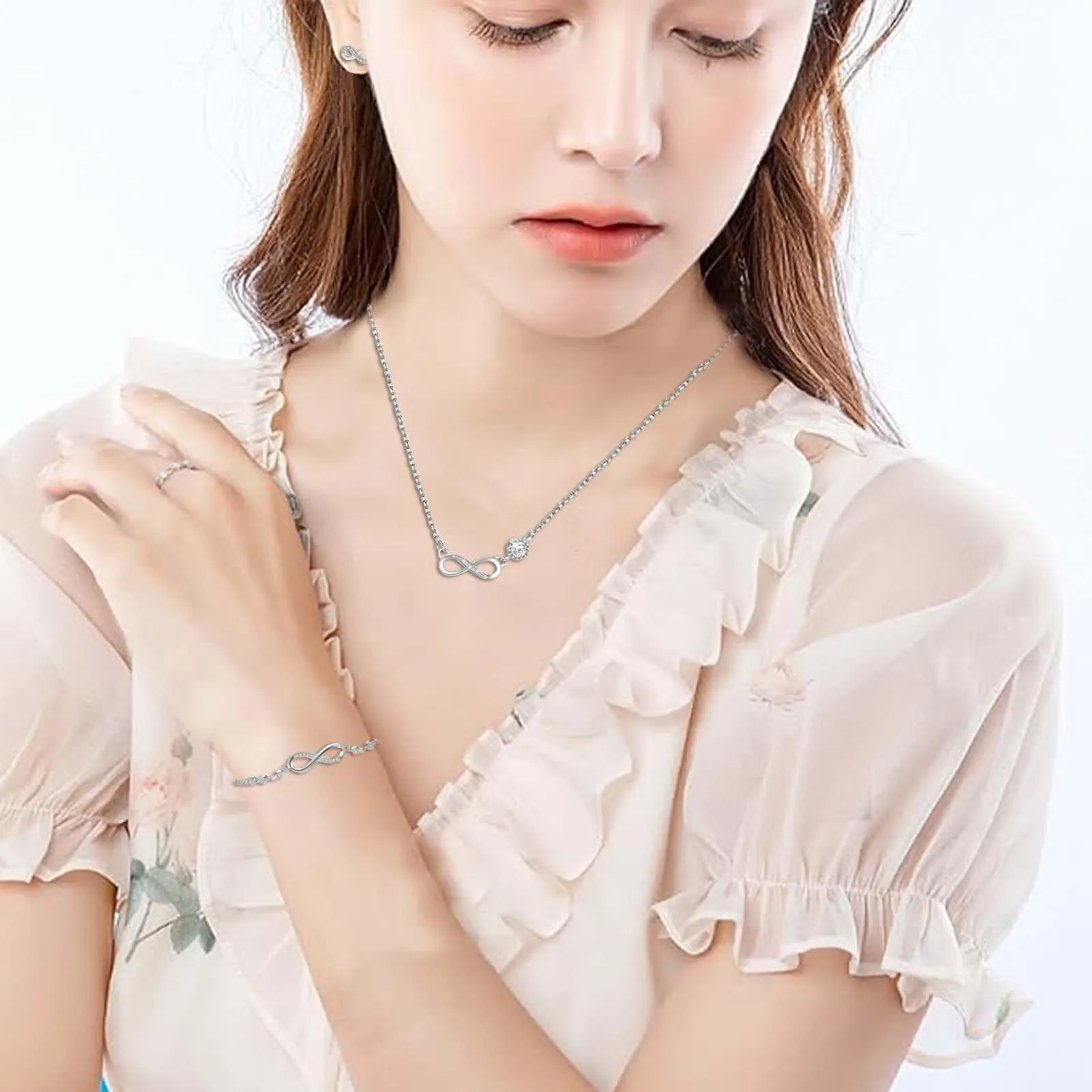 Bcenoilua Set di Gioielli con Simbolo Infinito in Argento 925 e Zirconi - Collana, Bracciale Regolabile e Orecchini - immagine 2