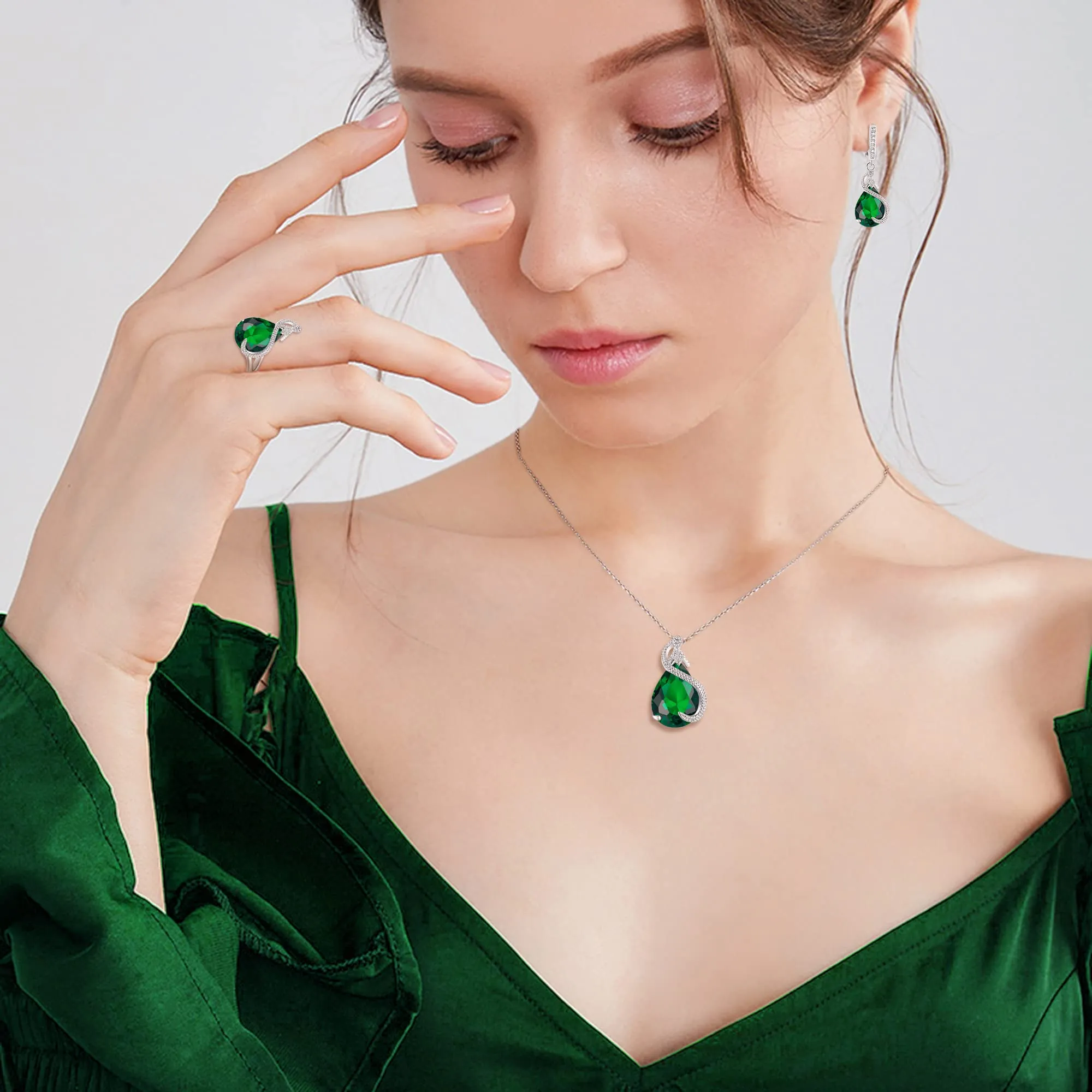EVER FAITH Bridal Cubic Zirconia Jewelry Set, Emerald Birthstone Pendant Necklace, Earrings, Tennis Bracelet, Open Ring, Green Silver Tone - immagine 4