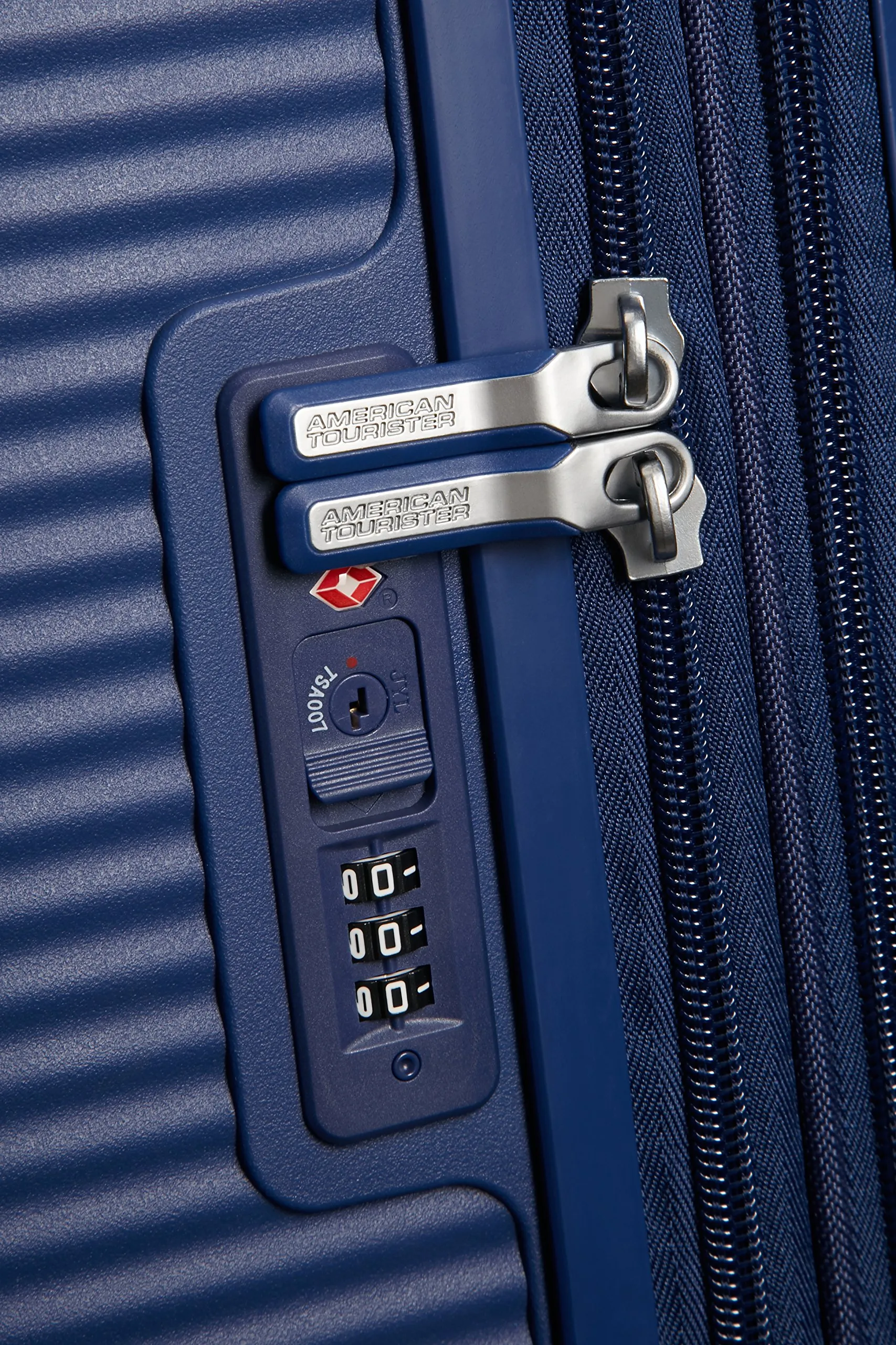 American Tourister Soundbox Trolley 67 cm - immagine 4