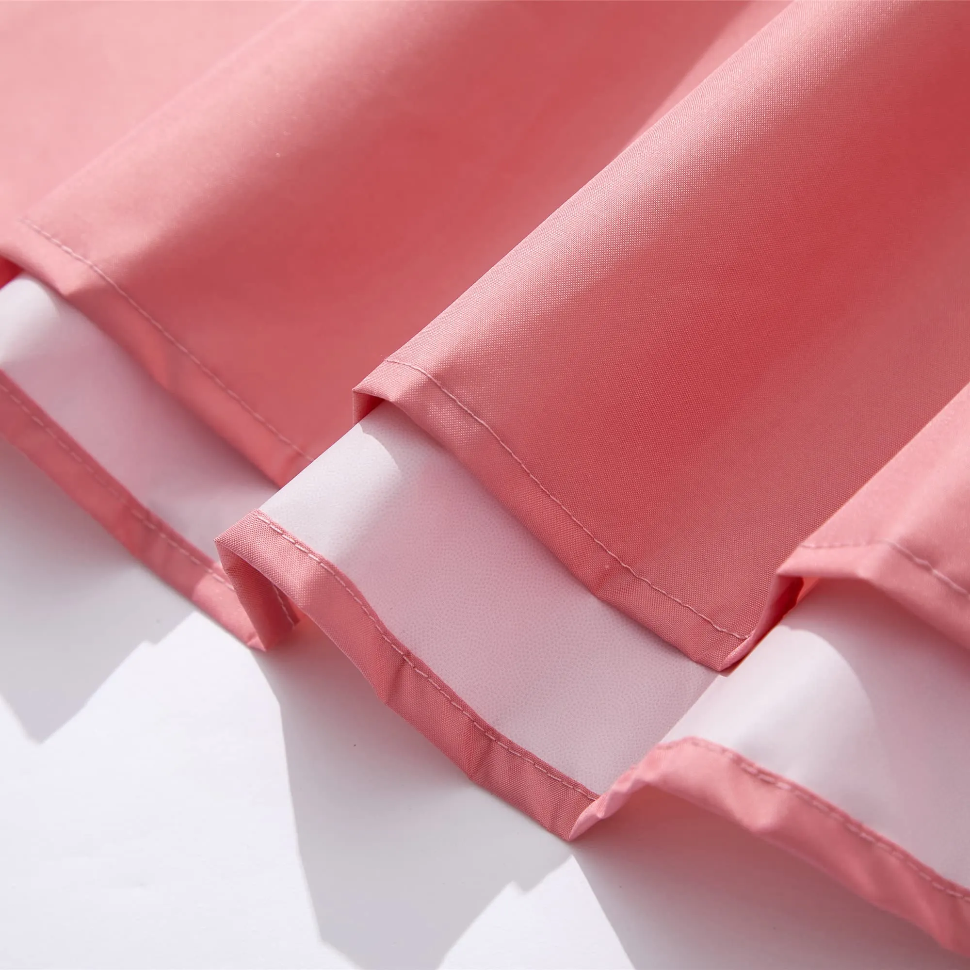 QIKADO Poncho Antipioggia Bambino con Cappuccio e Bottoni, Rosa scuro, L, 5-8 anni - immagine 2