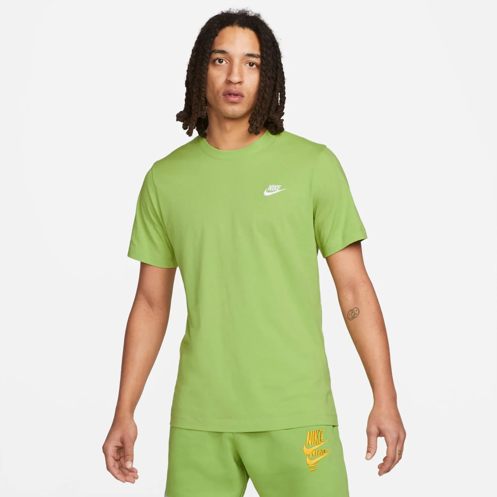 Nike Sportswear Club Maglietta a Maniche Corte da Uomo AR4997 332 - immagine 2