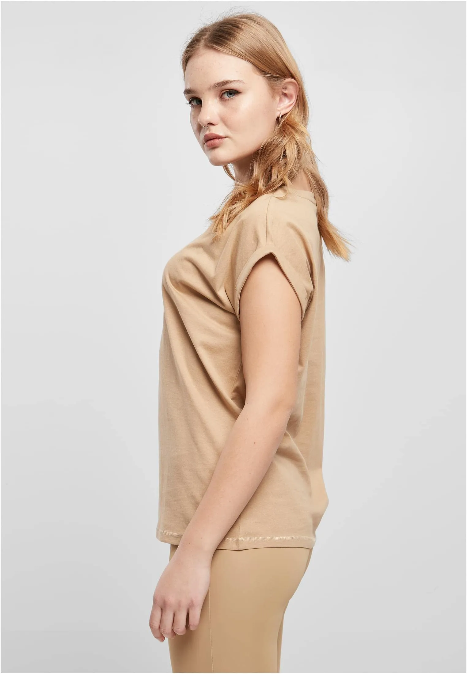 Urban Classics T-Shirt da Donna con Maniche Arrotolate in Cotone, Scollo Rotondo, Rosso Ciliegia, Taglia XXL - immagine 7