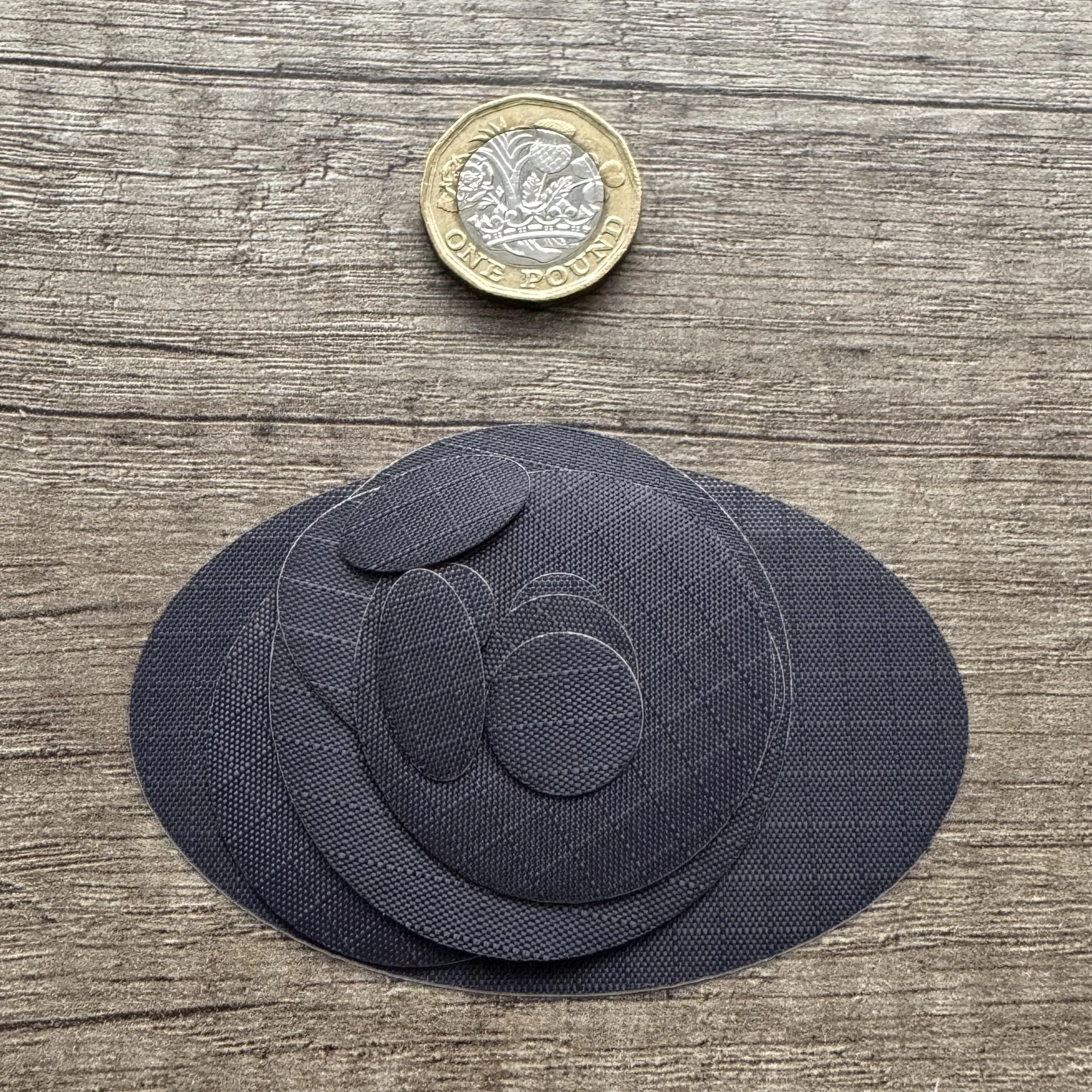 aZengear Toppe di riparazione autoadesive in nylon per piumini e sacchi a pelo, 11 pezzi, Grigio scuro - immagine 6