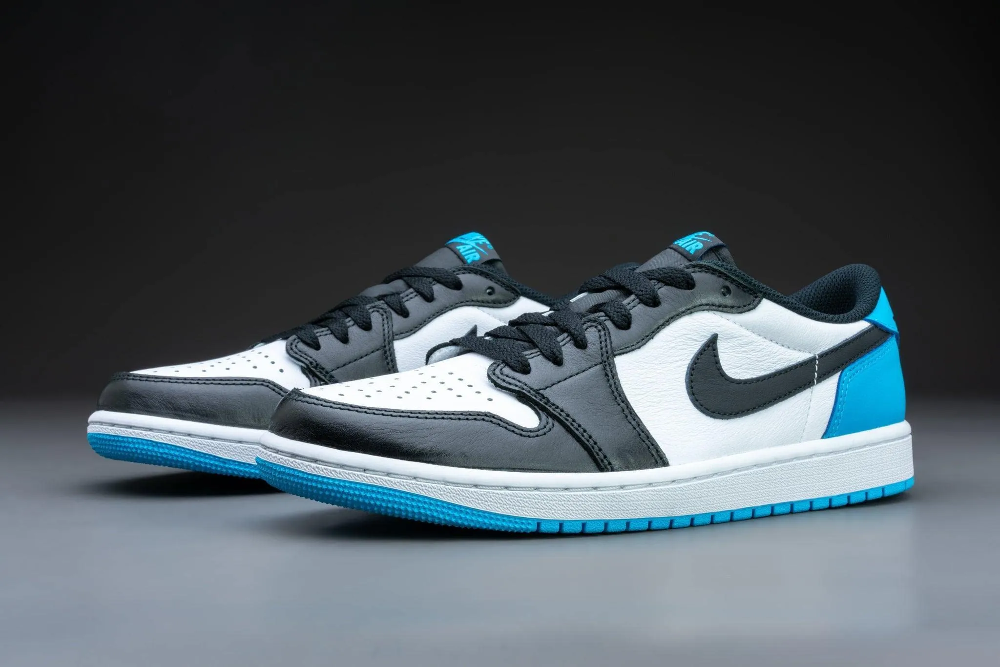Nike Jordan CZ0790-104 White/Dark Powder Blue-Black 44 EU - immagine 2