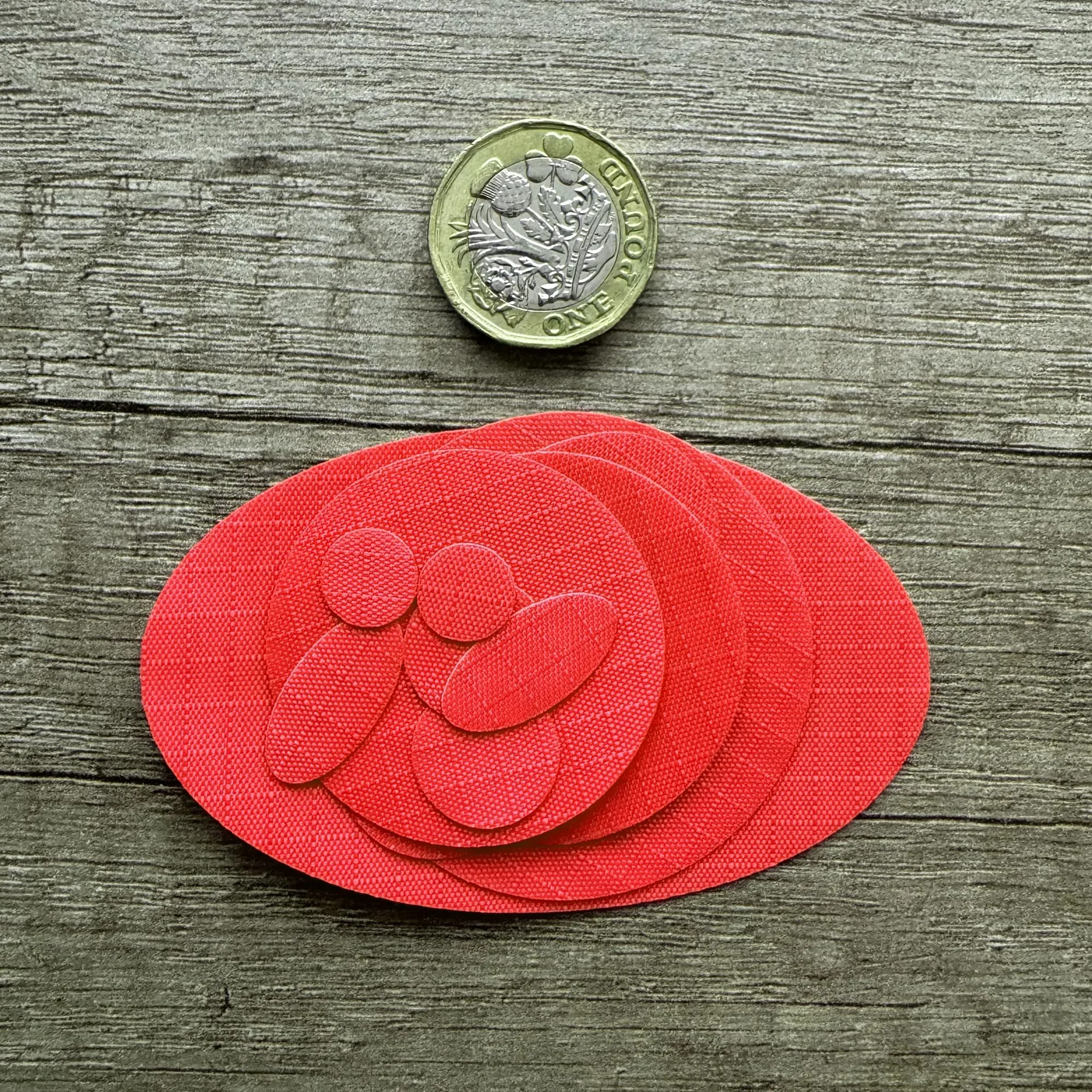 aZengear Toppe di Riparazione per Piumini, Autoadesive, Nylon Impermeabile, 11 Pezzi, Rossa - immagine 6