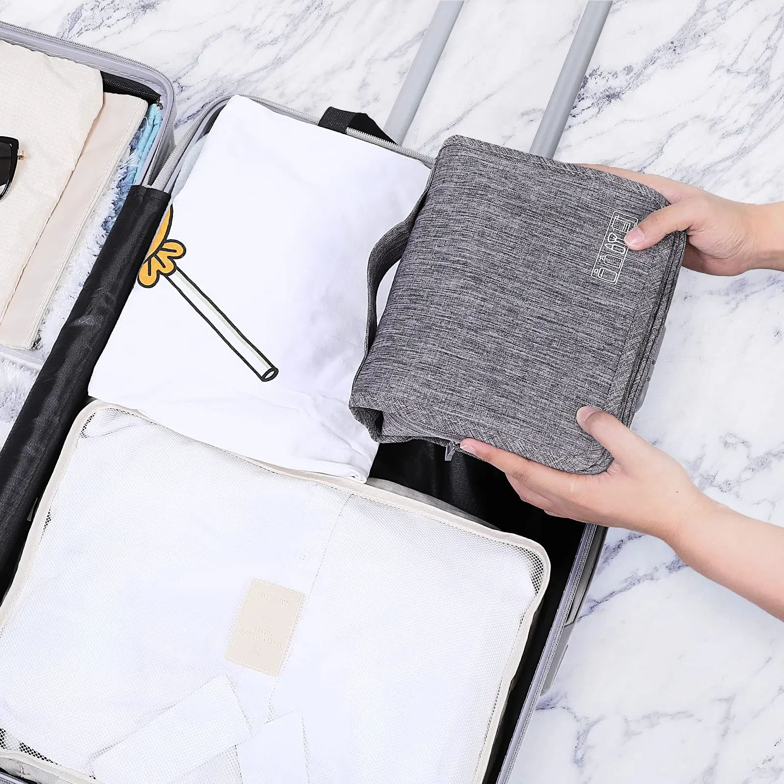 AiQInu Beauty Case da Viaggio, Borsa da Toilette Impermeabile con Gancio per Appendere - immagine 6