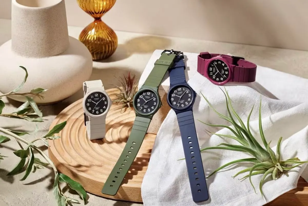 Casio MQ-24UC-3BDF Orologio analogico verde/nero - immagine 7