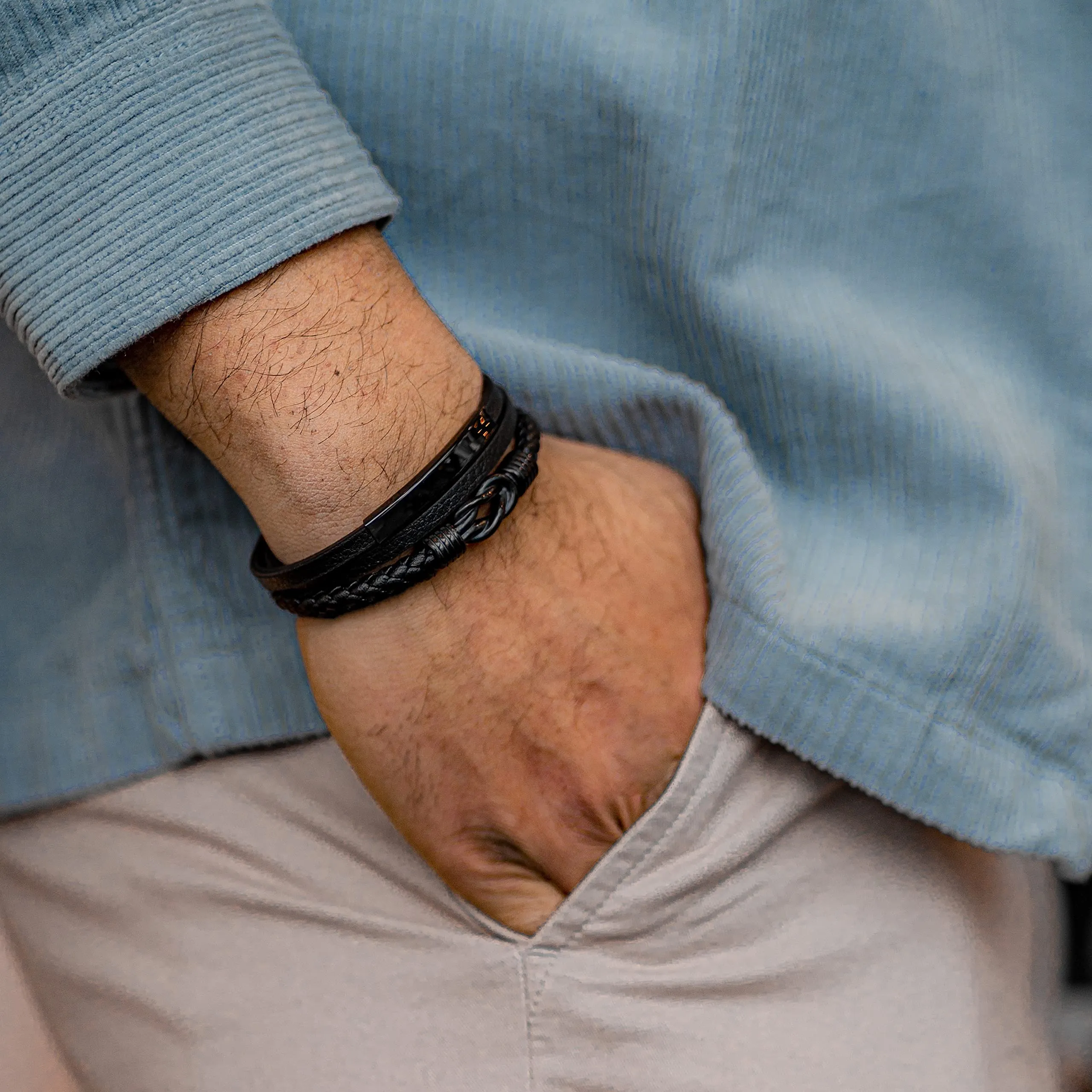 SERASAR Bracciale Uomo in Pelle Nera e Acciaio Inossidabile, 23cm - immagine 5
