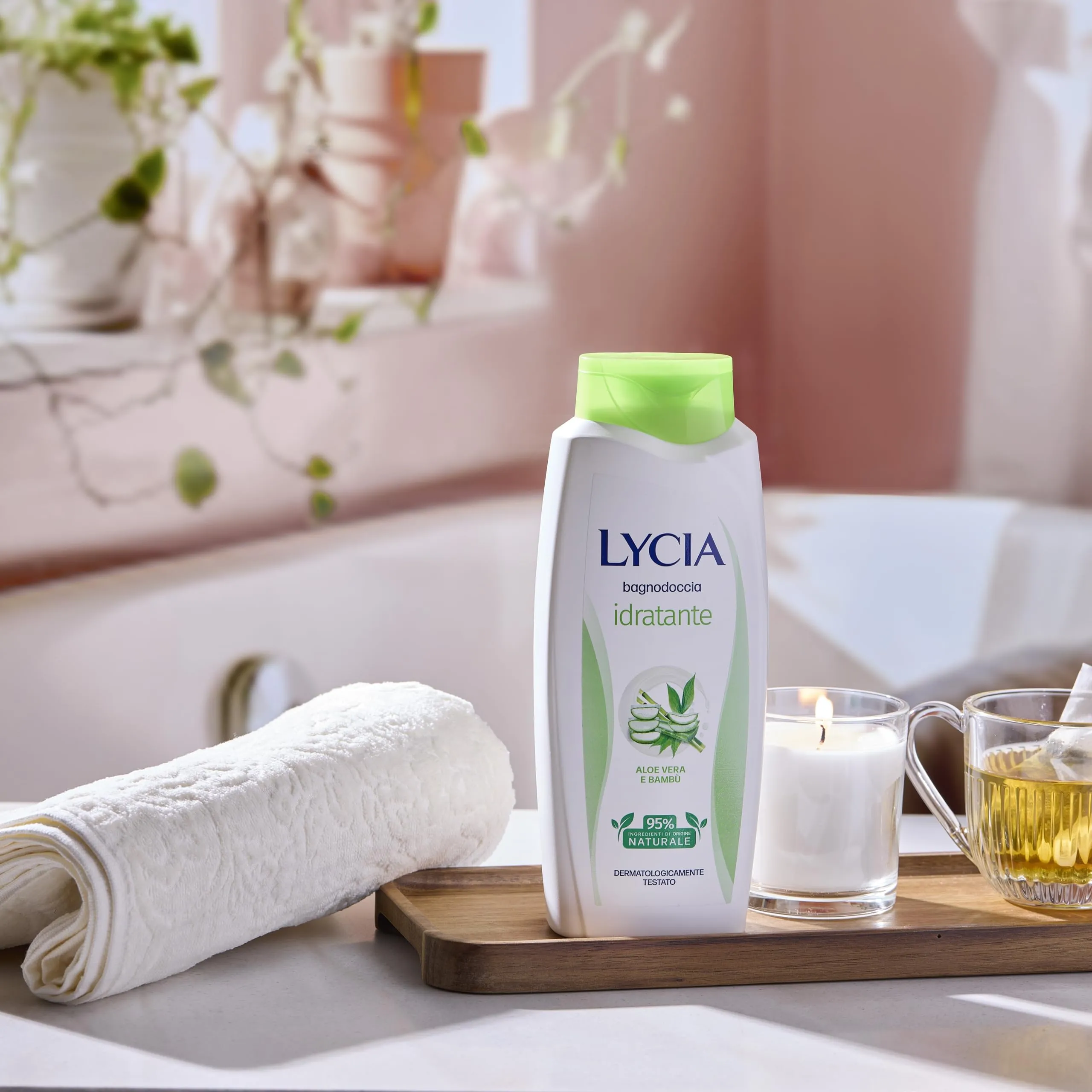 Lycia Bagnoschiuma Idratante con Aloe Vera e Bambù, 750 ml - immagine 3