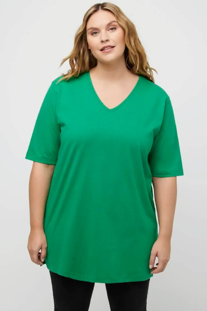 Ulla Popken Maglietta Basic Scollo a V Mezza Manica Donna, Verde Smeraldo, 48-50 - immagine 3