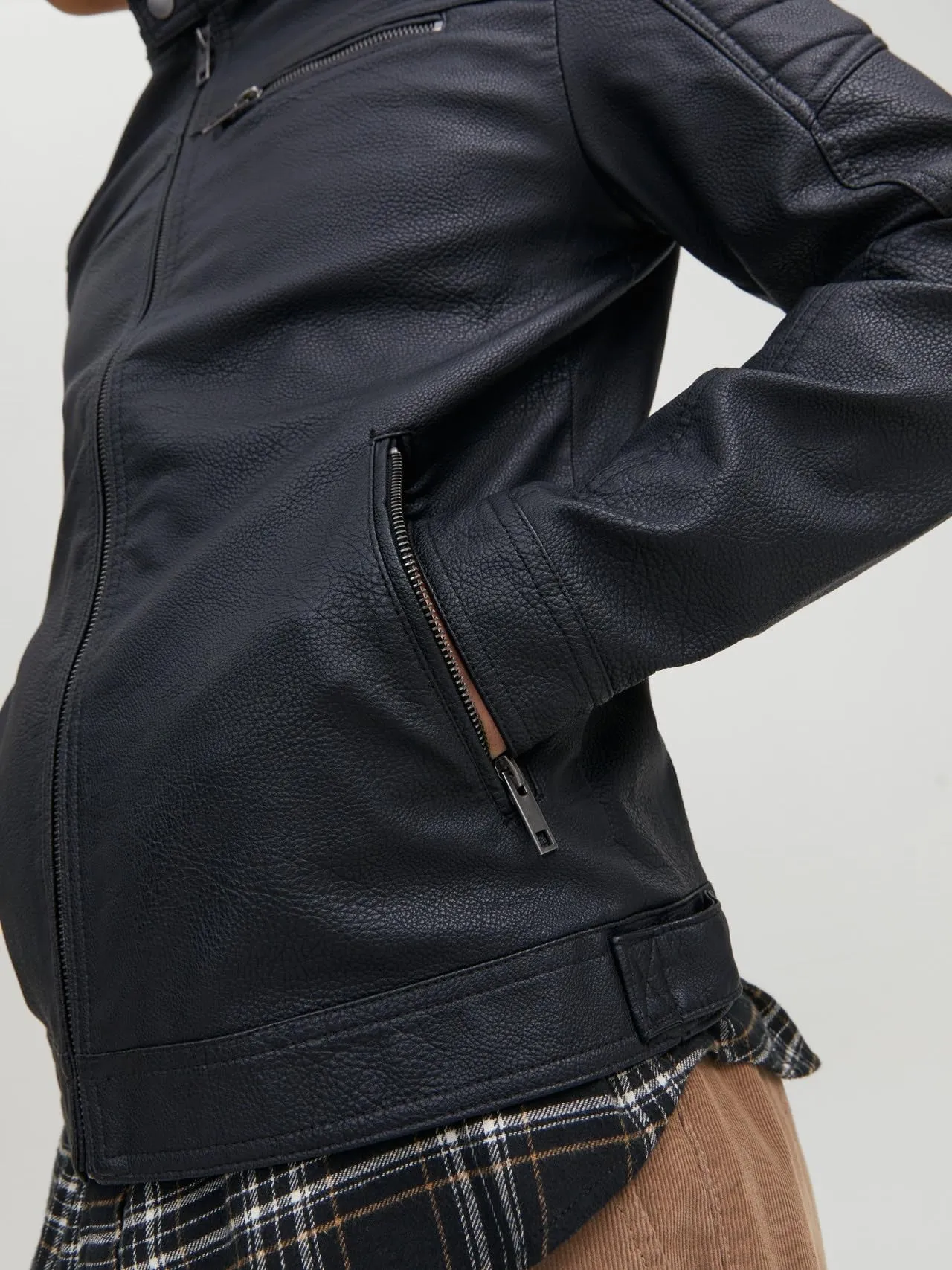 Jack & Jones Giacca in Finta Pelle Scamosciata - Black 1 - XXL - immagine 5