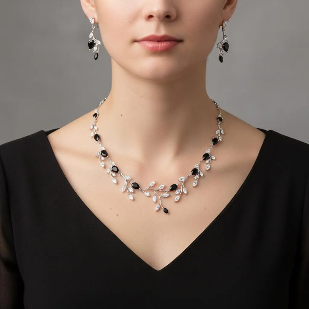 EVER FAITH Set di Gioielli con Zirconia Cubica a Pera e Foglia, Collana e Orecchini, Nero Argento-Fondo - immagine 2
